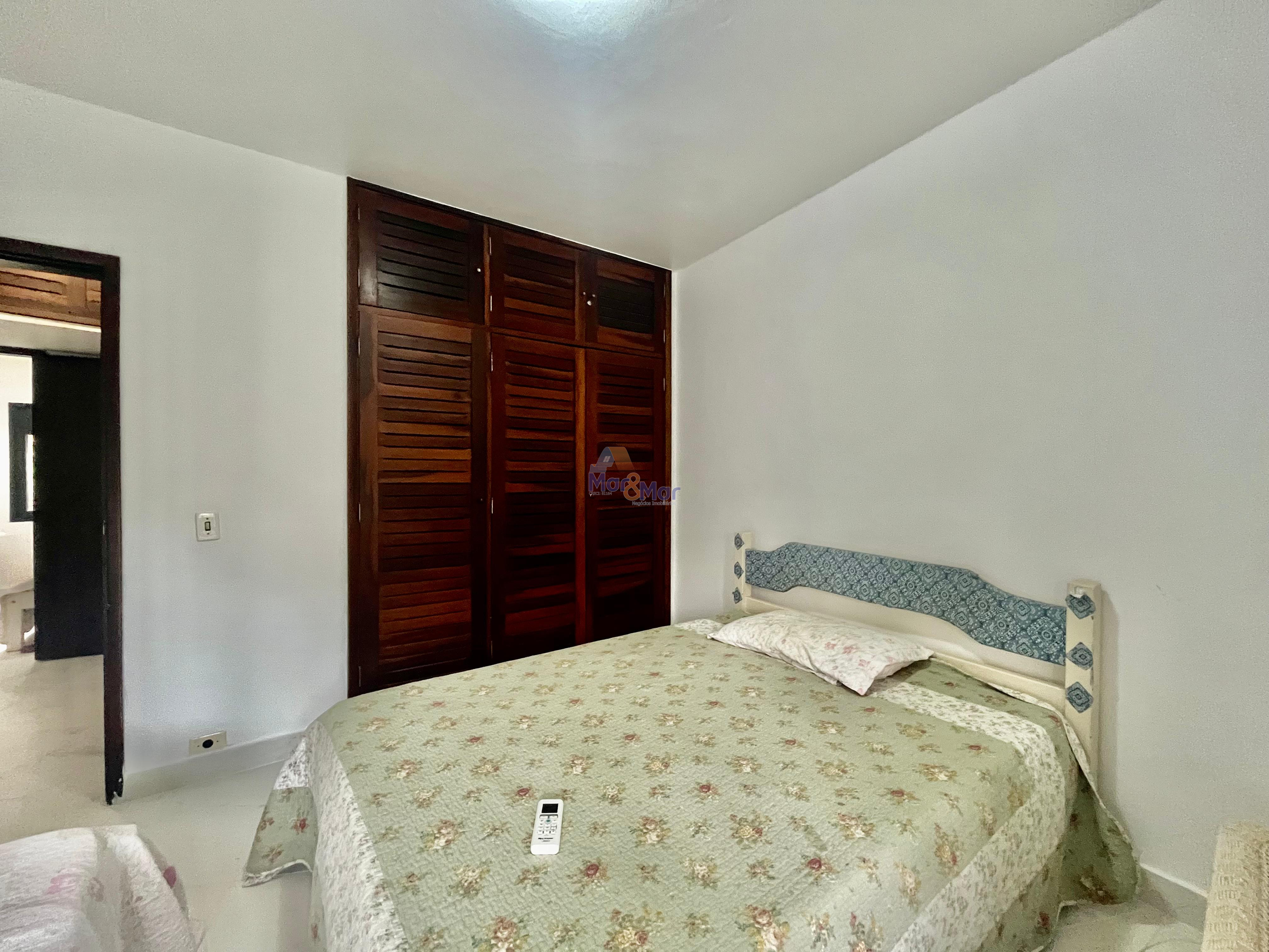 Apartamento na Praia da Enseada, Guarujá - SP