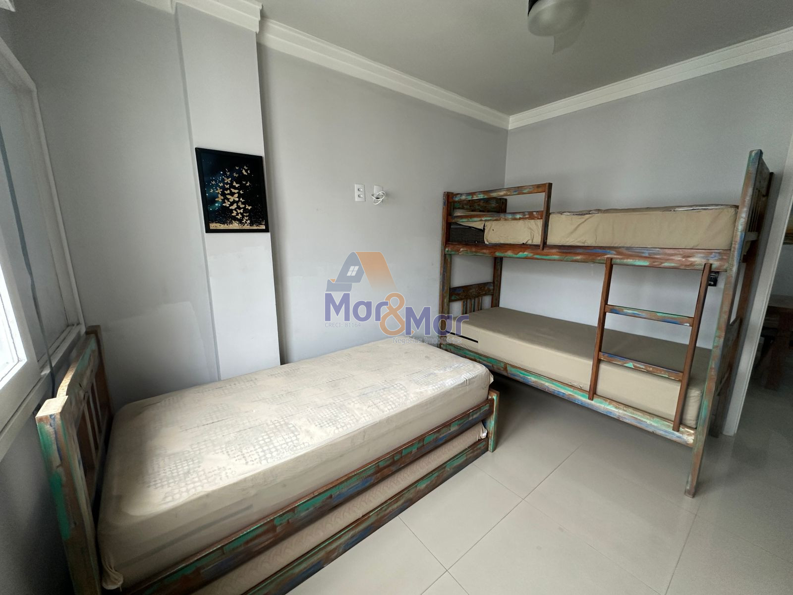Apartamento na Praia das Pitangueiras, Guarujá - SP