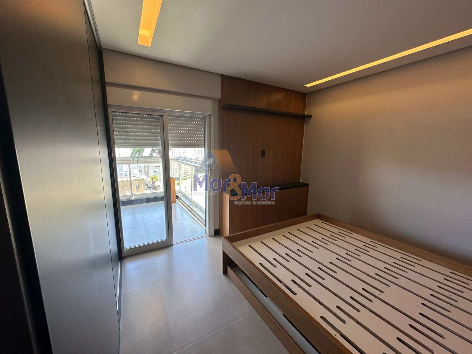Apartamento na Praia das Astúrias, Guarujá - SP