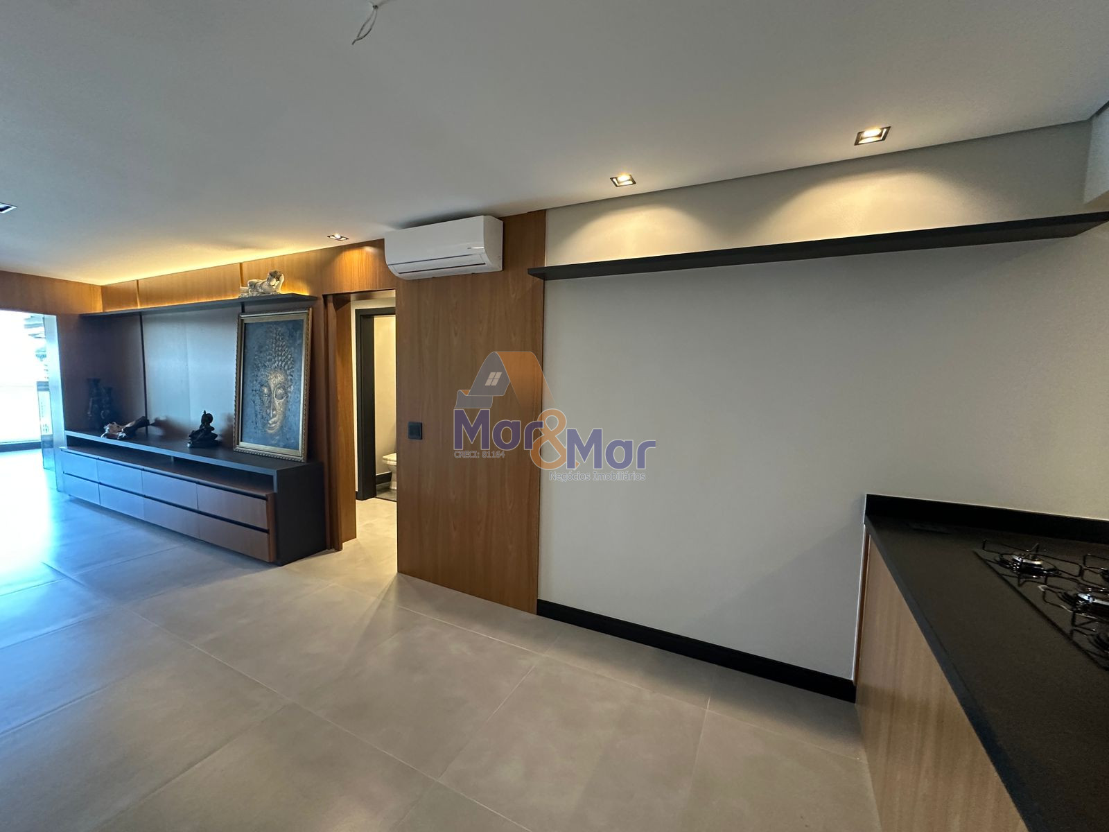 Apartamento na Praia das Astúrias, Guarujá - SP