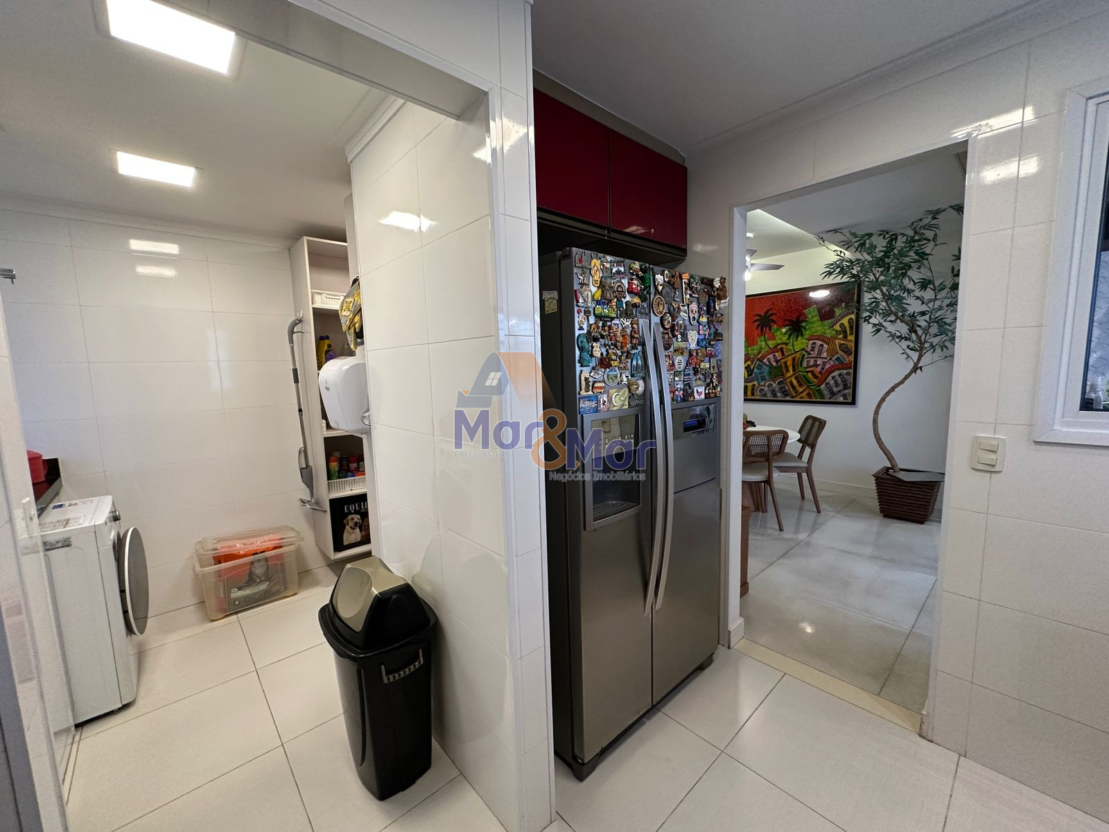 Apartamento na Praia das Pitangueiras, Guarujá - SP