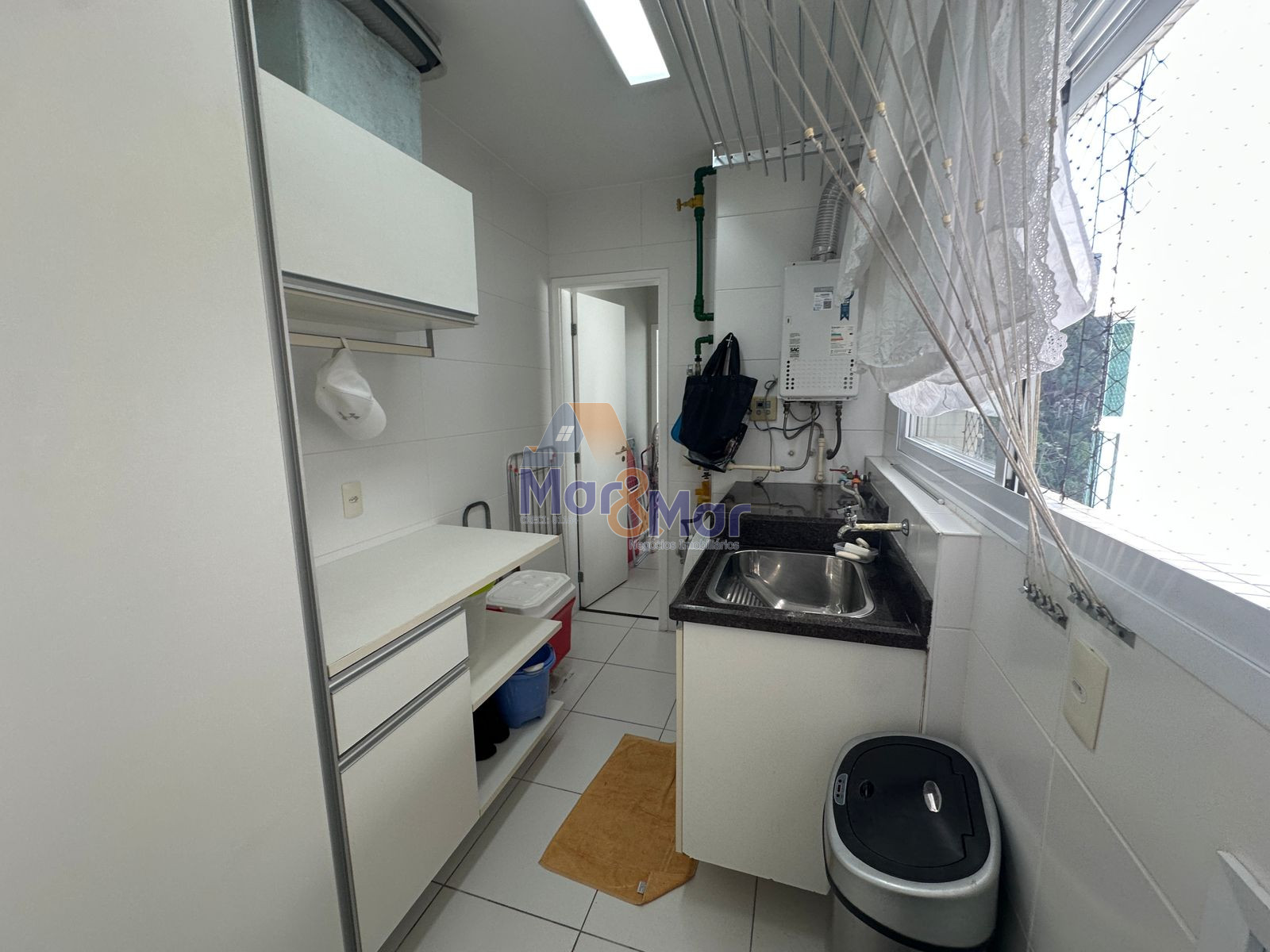 Apartamento Frente ao Mar, Praia da Enseada, Guarujá - SP