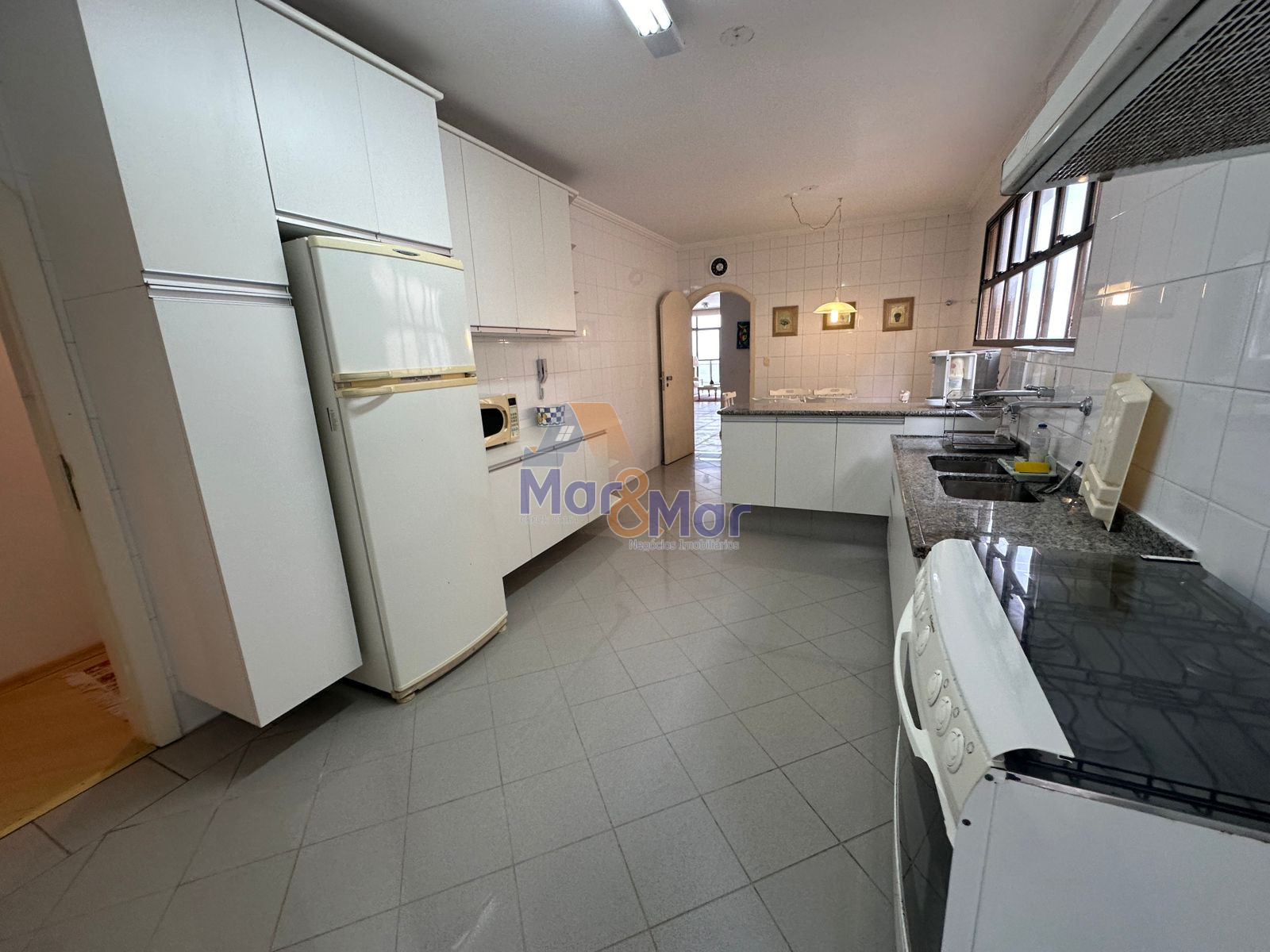 Apartamento Frente ao Mar-3-dormitorios-Pitangueiras
