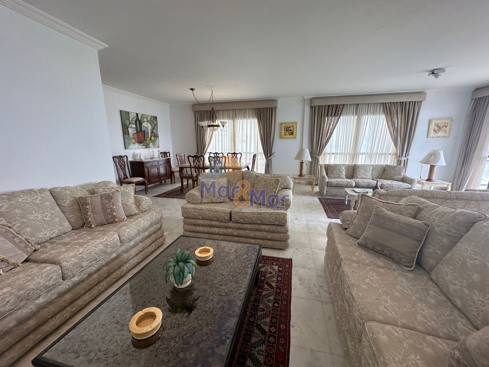 Apartamento Frente ao Mar-3-dormitorios-Pitangueiras