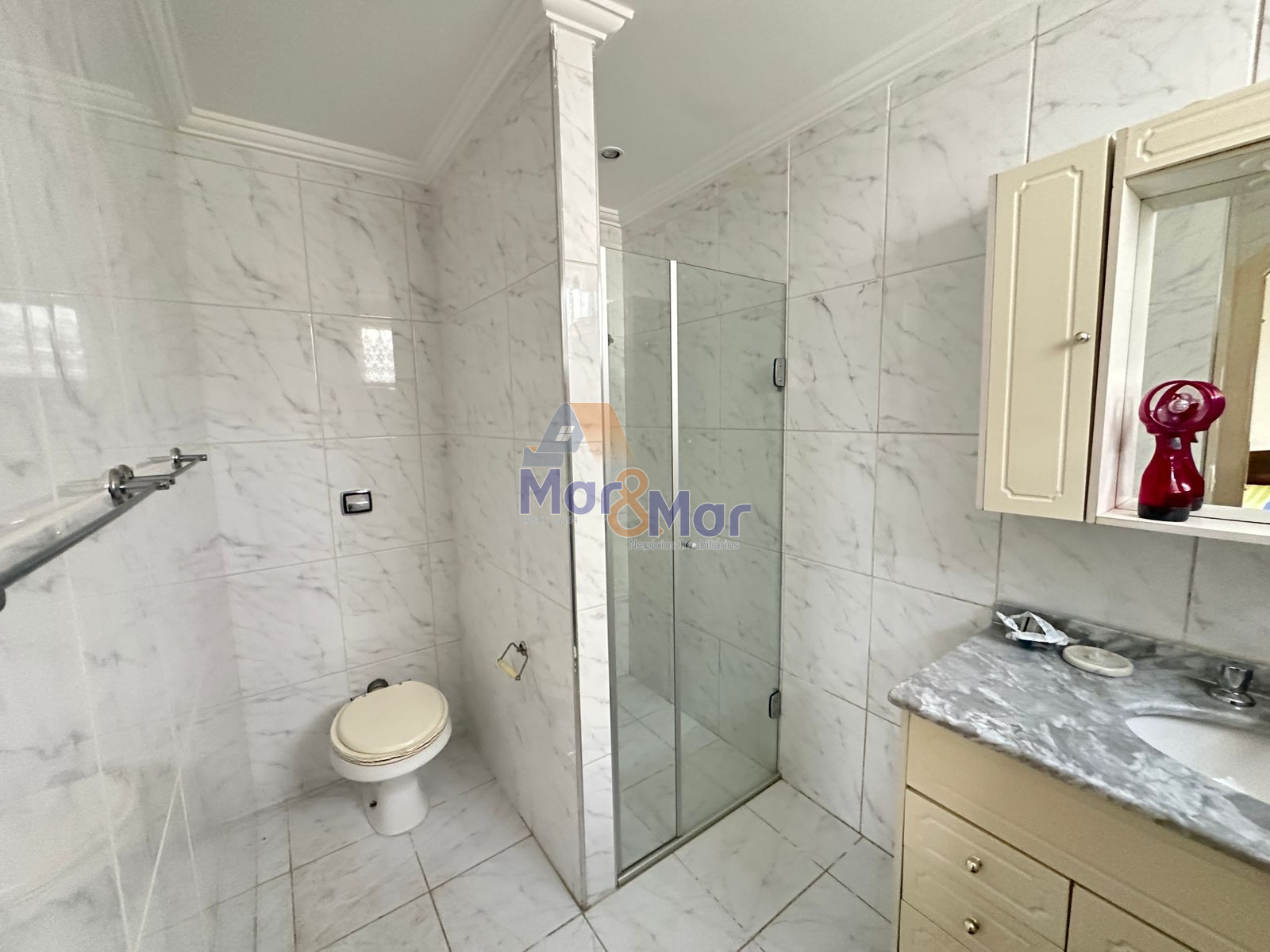 Apartamento Frente ao Mar-3-dormitorios-Pitangueiras