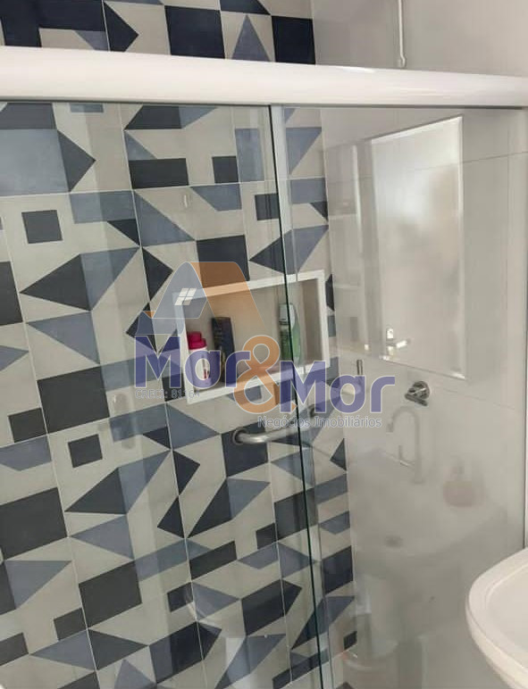 Apartamento na Praia das Pitangueiras, Guarujá - SP