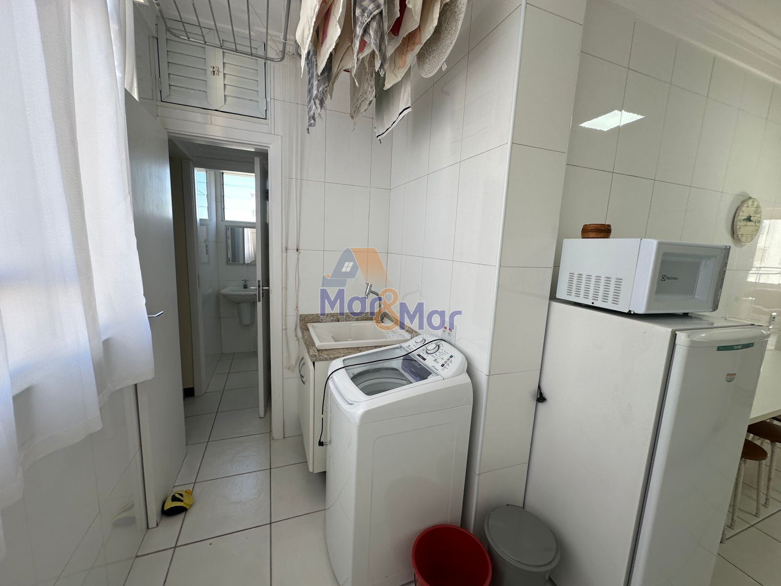 Apartamento na Praia das Pitangueiras, Guarujá - SP