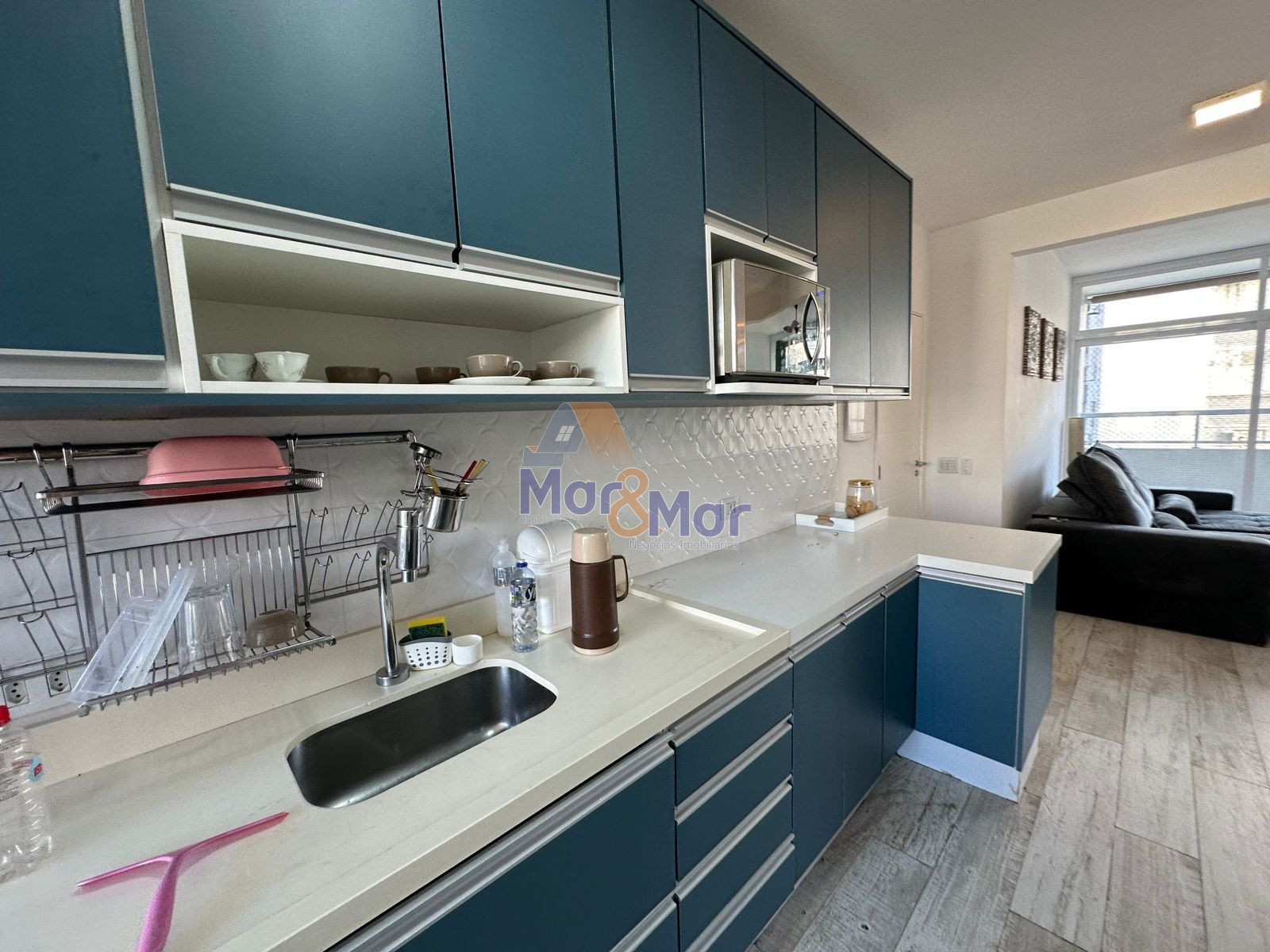 Apartamento na Praia das Pitangueiras, Guarujá - SP