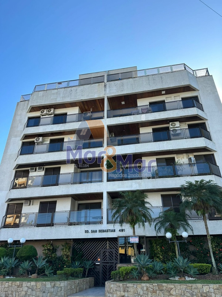 Apartamento na Praia da Enseada, Guarujá - SP