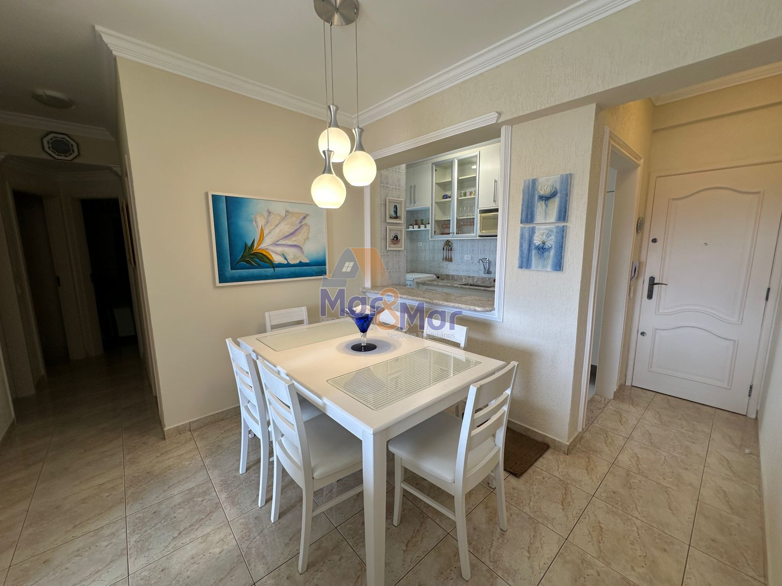Apartamento na Praia da Enseada, Guarujá - SP