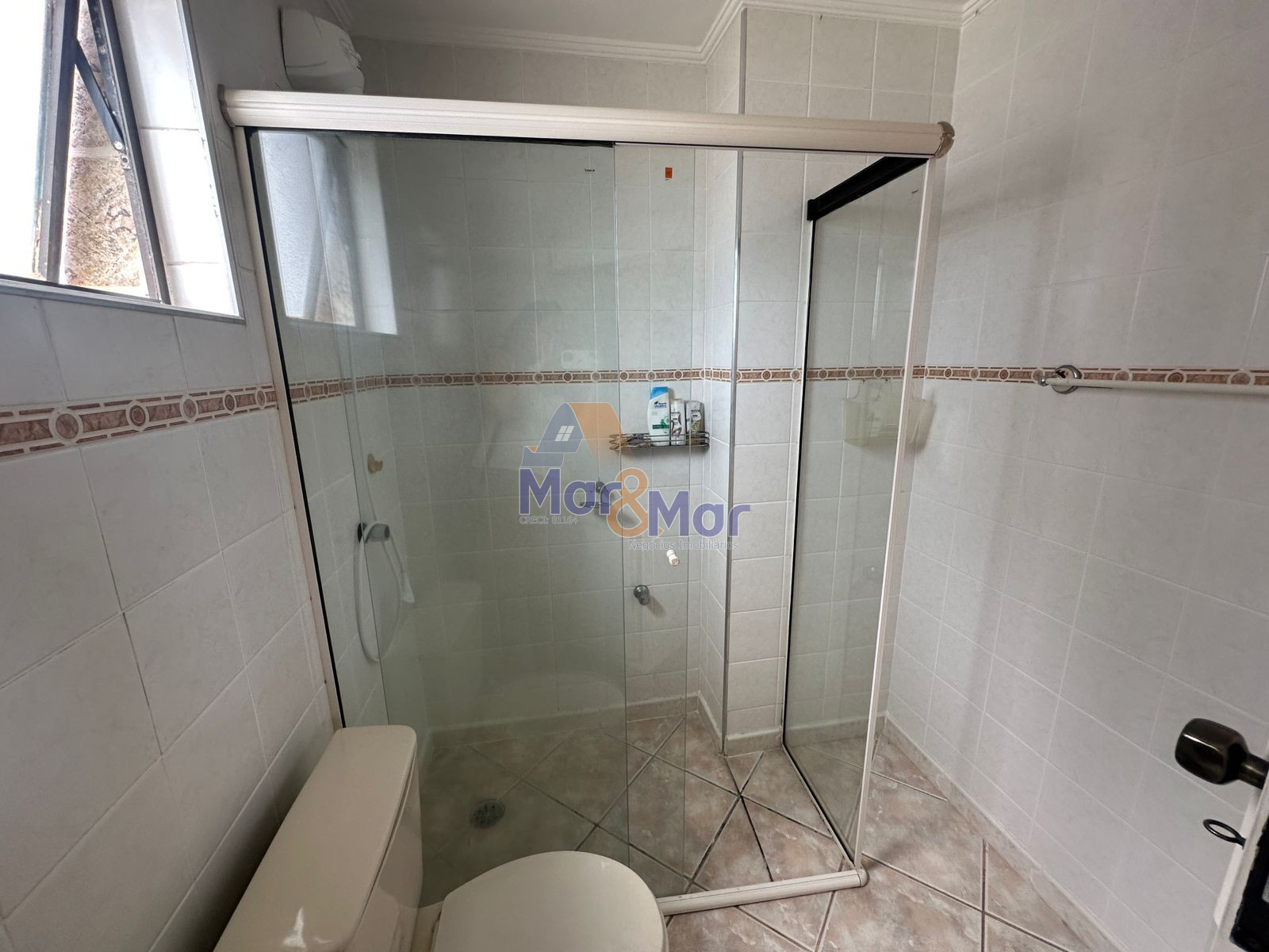 Apartamento na Praia da Enseada, Guarujá - SP