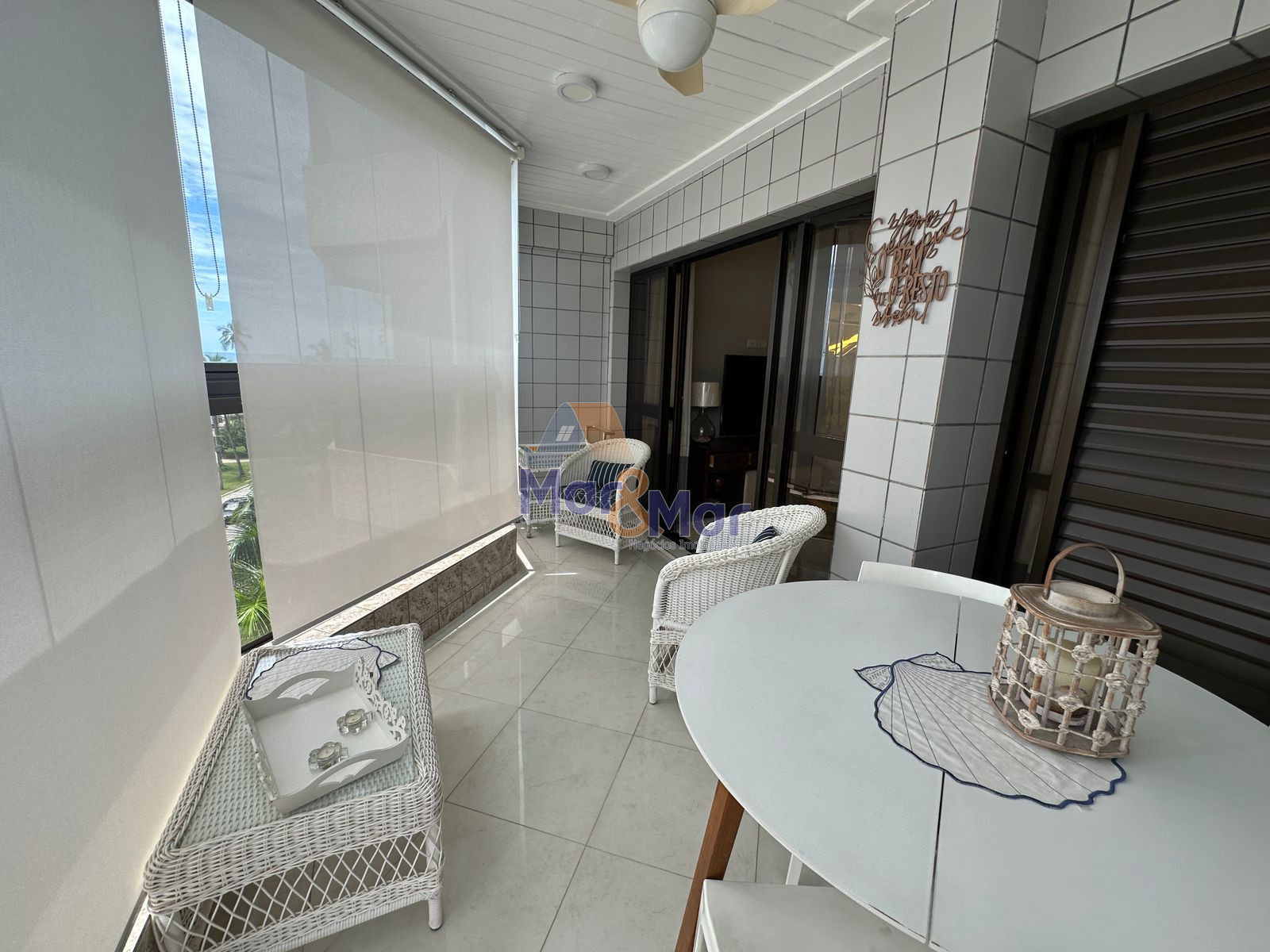 Apartamento na Praia da Enseada, Guarujá - SP