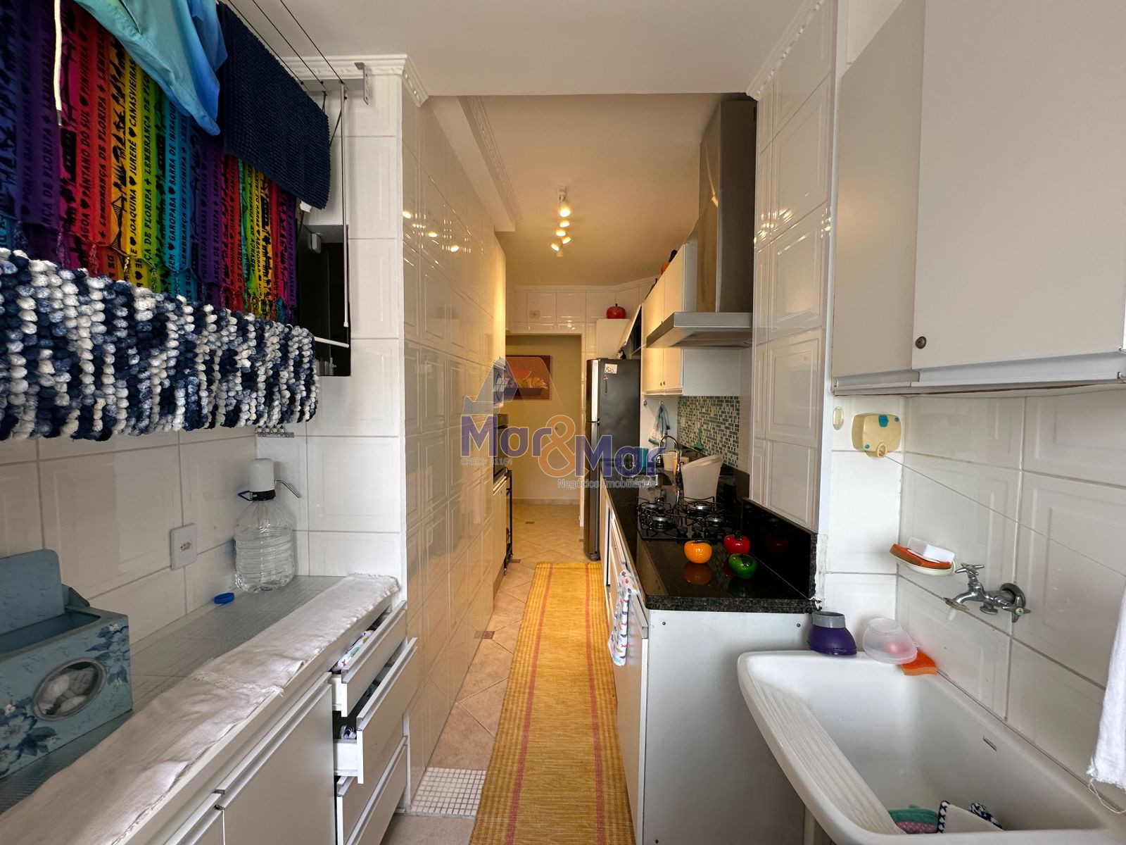 Apartamento na Praia da Enseada, Guarujá - SP