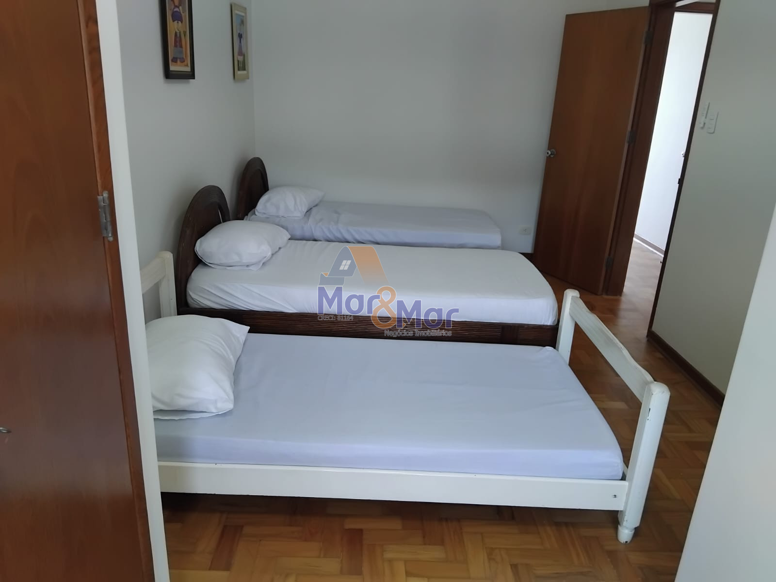Apartamento Frente ao Mar nas Pitangueiras, Guarujá - SP