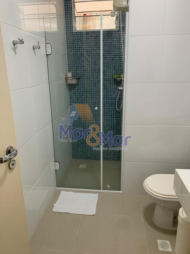 Apartamento na Praia das Pitangueiras, Guarujá - SP