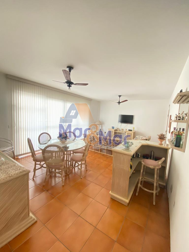Apartamento na Praia das Pitangueiras, Guarujá - SP
