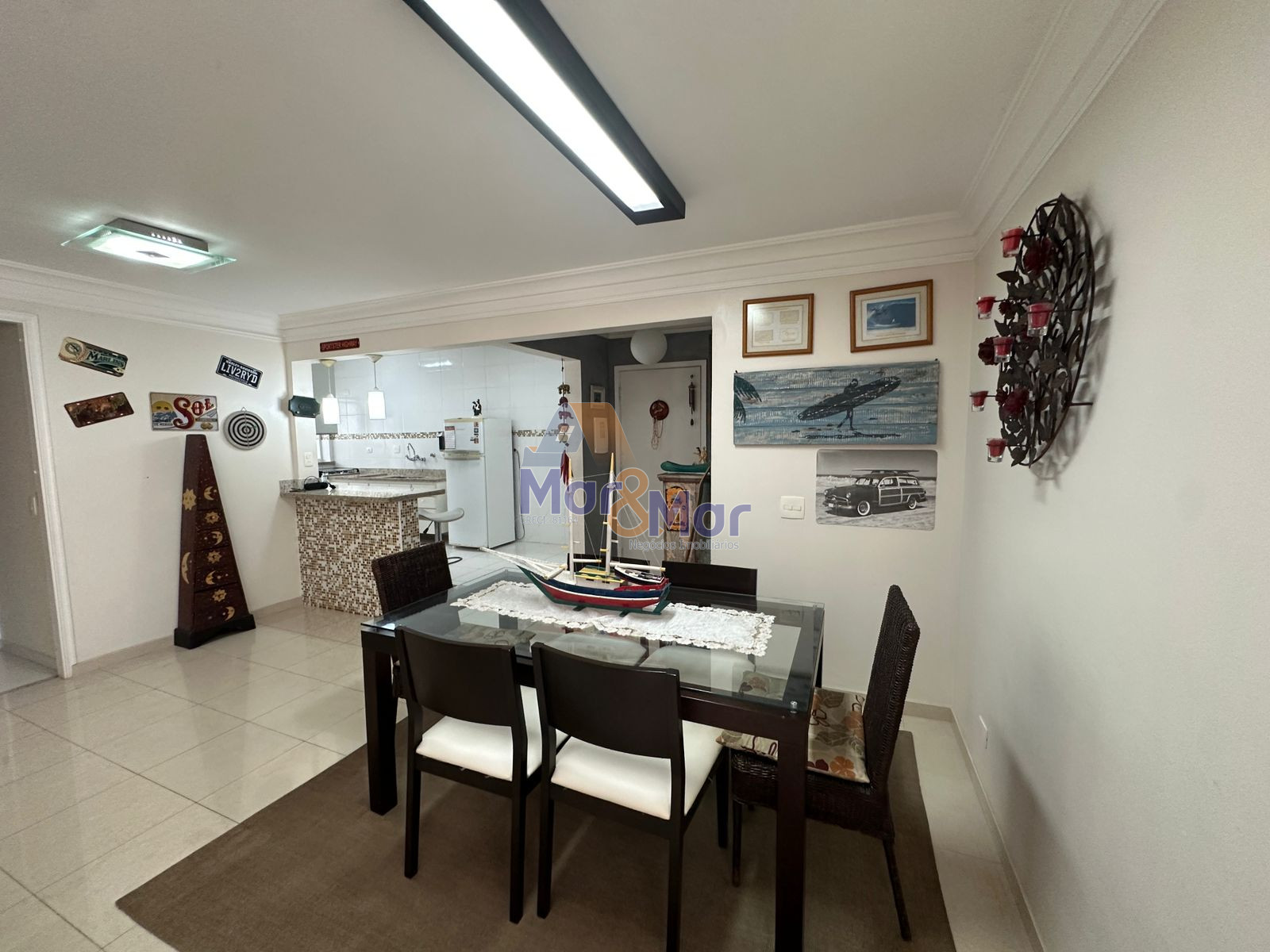 Apartamento Frente ao Mar, Pitangueiras, Guarujá - SP