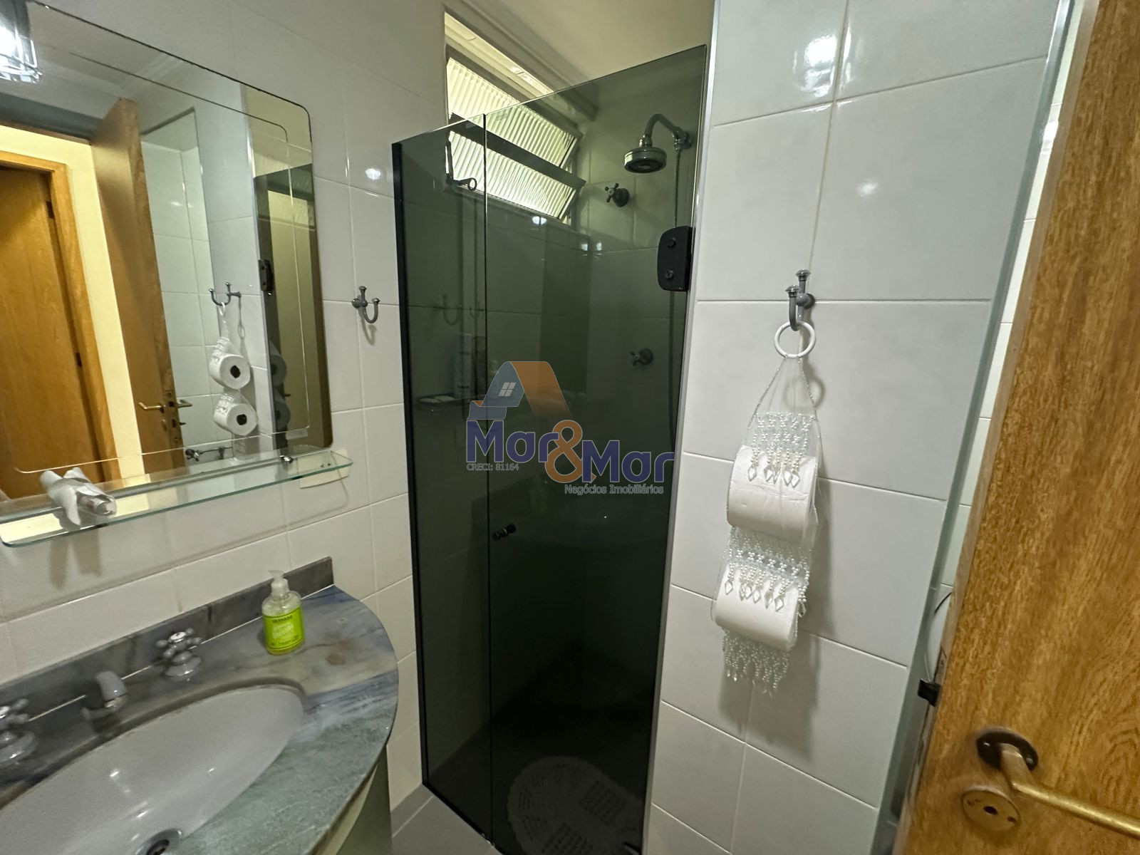 Apartamento Frente ao Mar, Praia Pitangueiras, Guarujá - SP