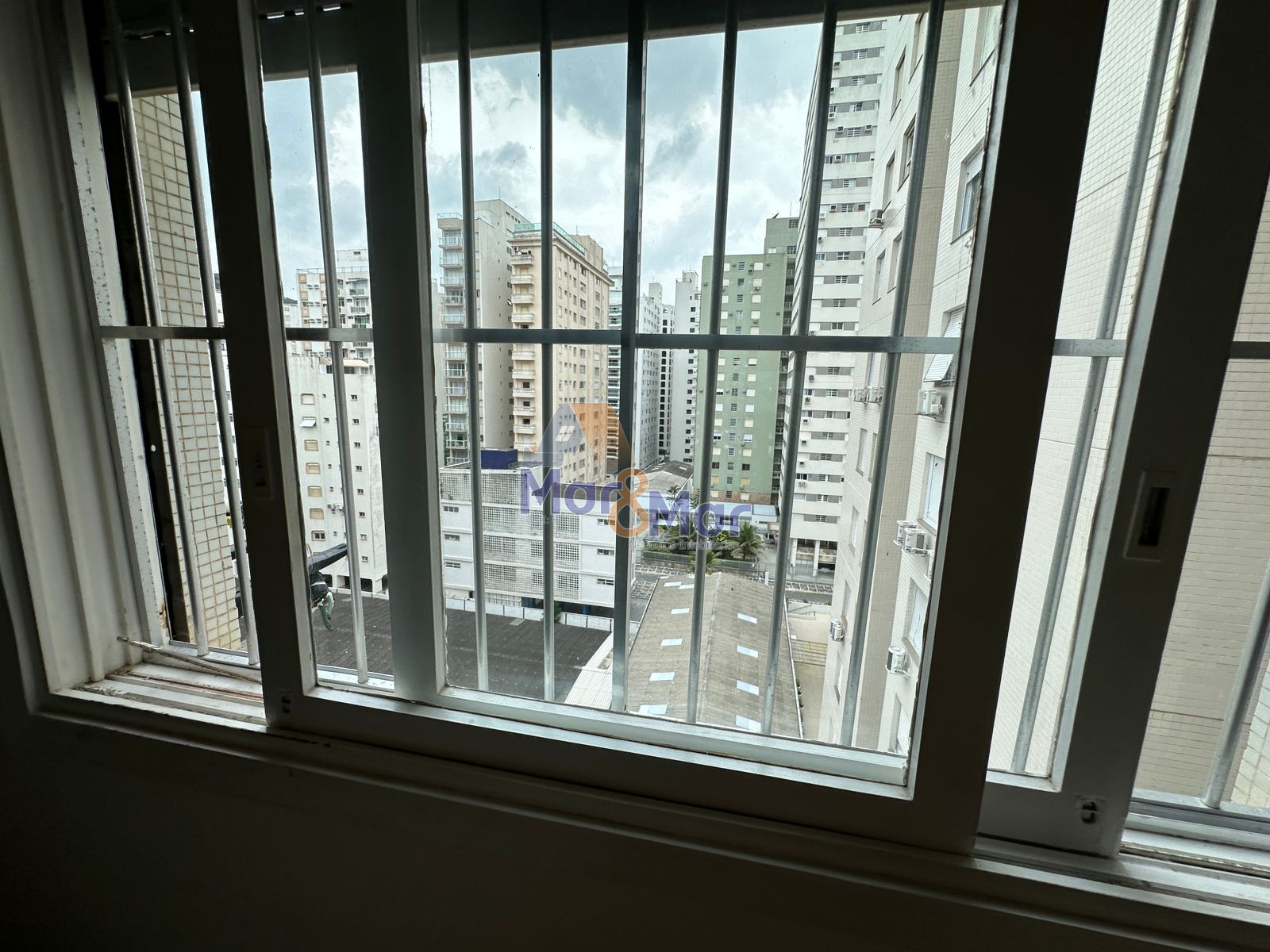 Apartamento Frente ao Mar, Praia Pitangueiras, Guarujá - SP