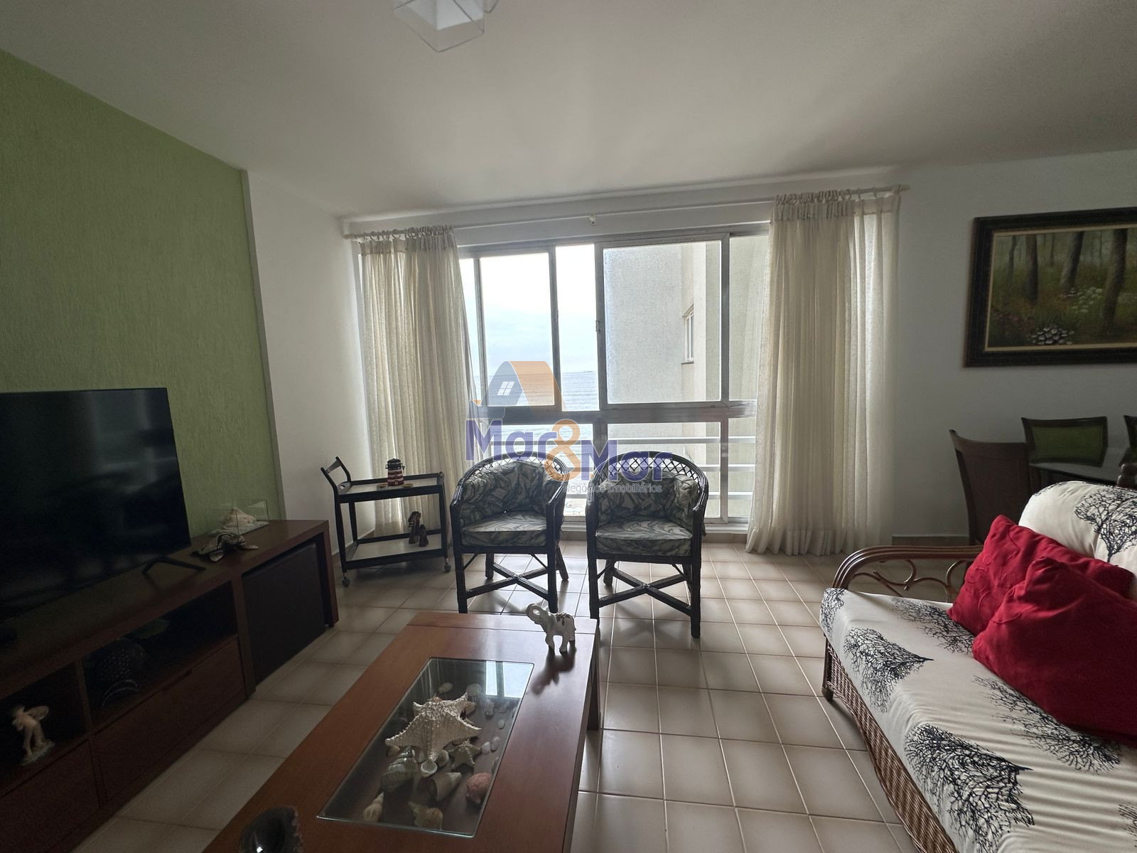 Apartamento Frente ao Mar, Praia Pitangueiras, Guarujá - SP