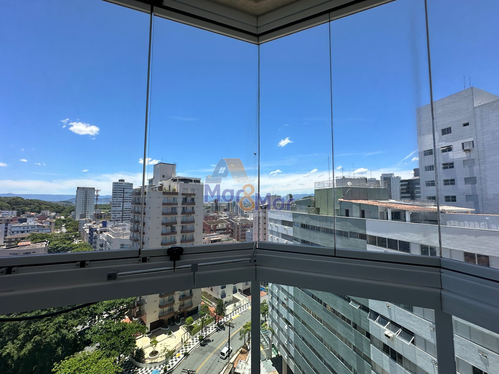 Apartamento na Praia das Astúrias/Tombo Guarujá - SP