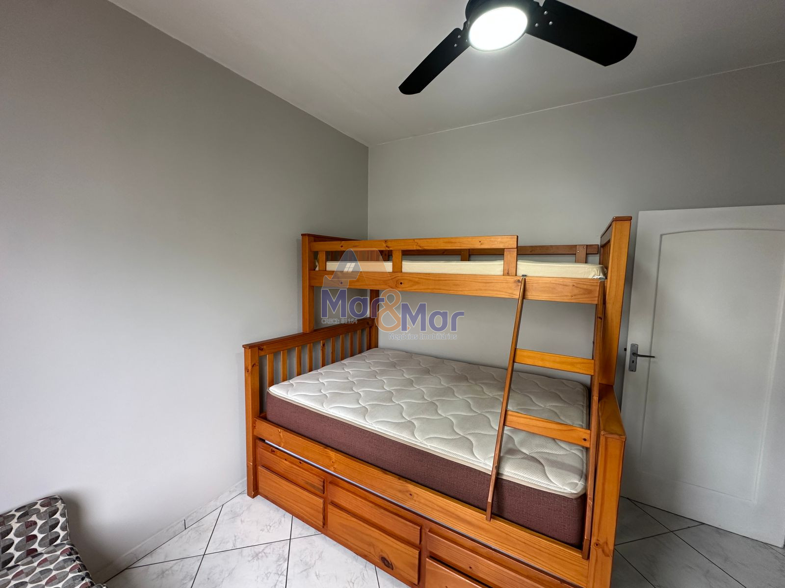 Apartamento-2-dormitorios-Pitangueiras