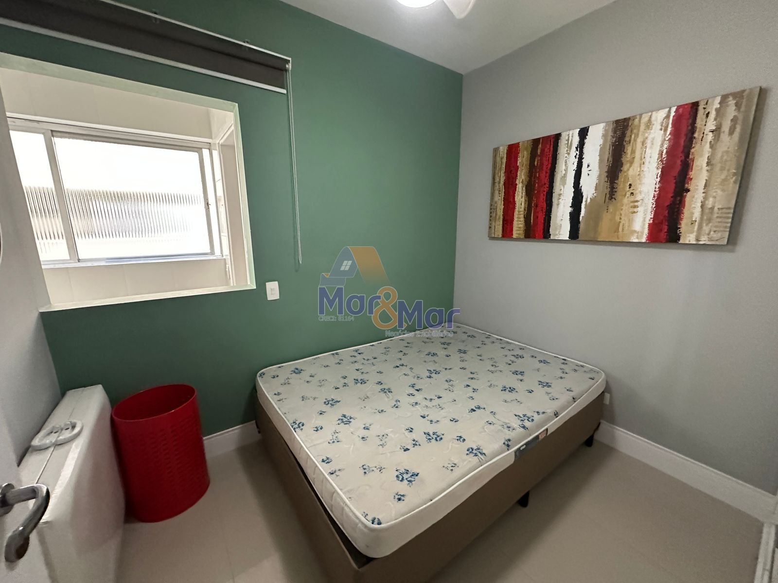 Apartamento na Praia da Enseada, Guarujá - SP