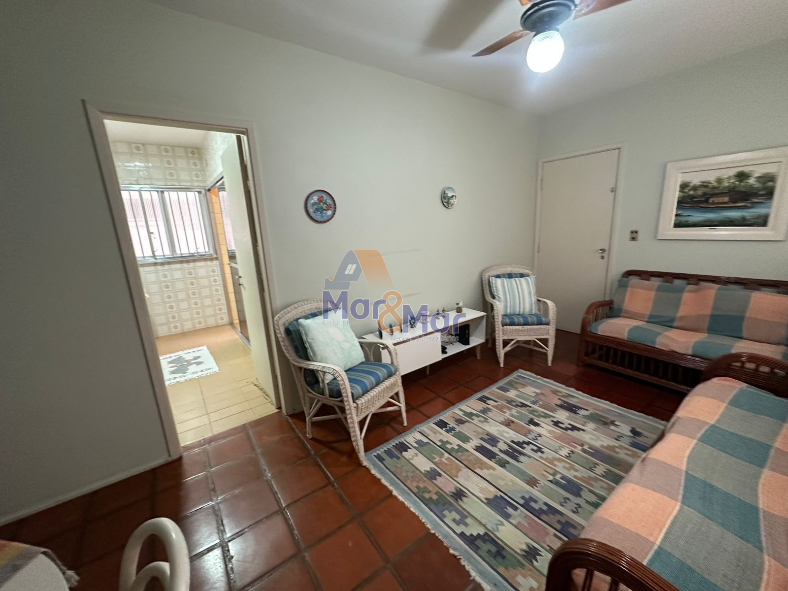Apartamento na Praia das Pitangueiras, Guarujá - SP