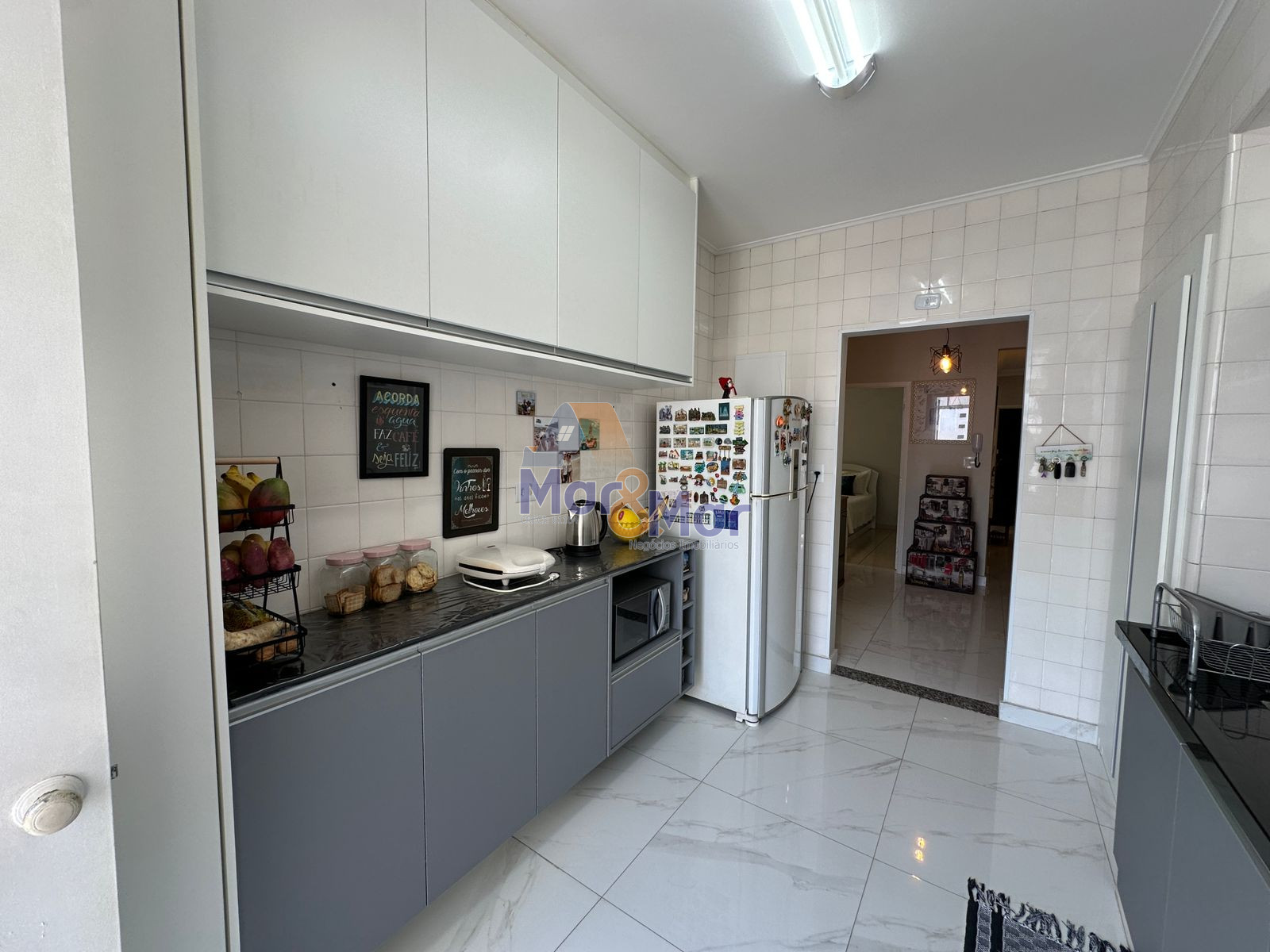 Apartamento Frente ao Mar nas Pitangueiras, Guarujá - SP