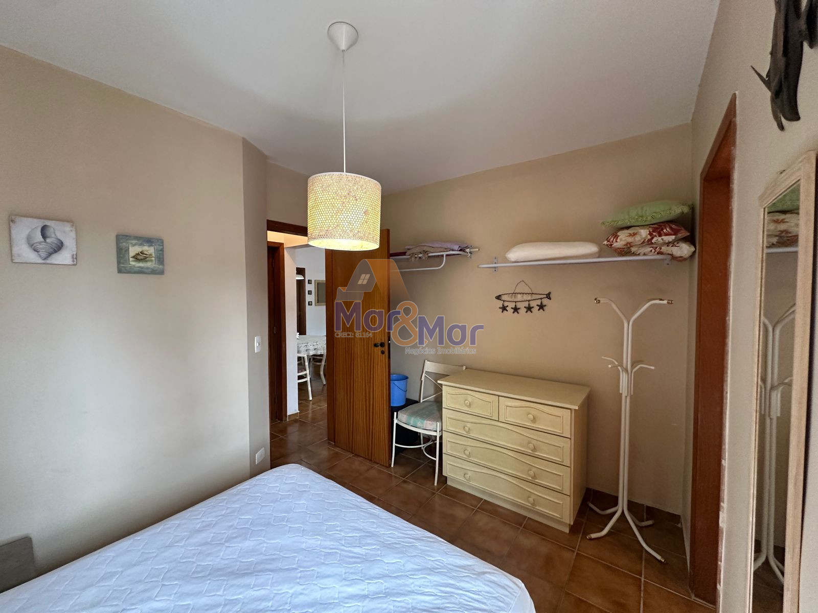 Apartamento na Praia da Enseada, Guarujá - SP