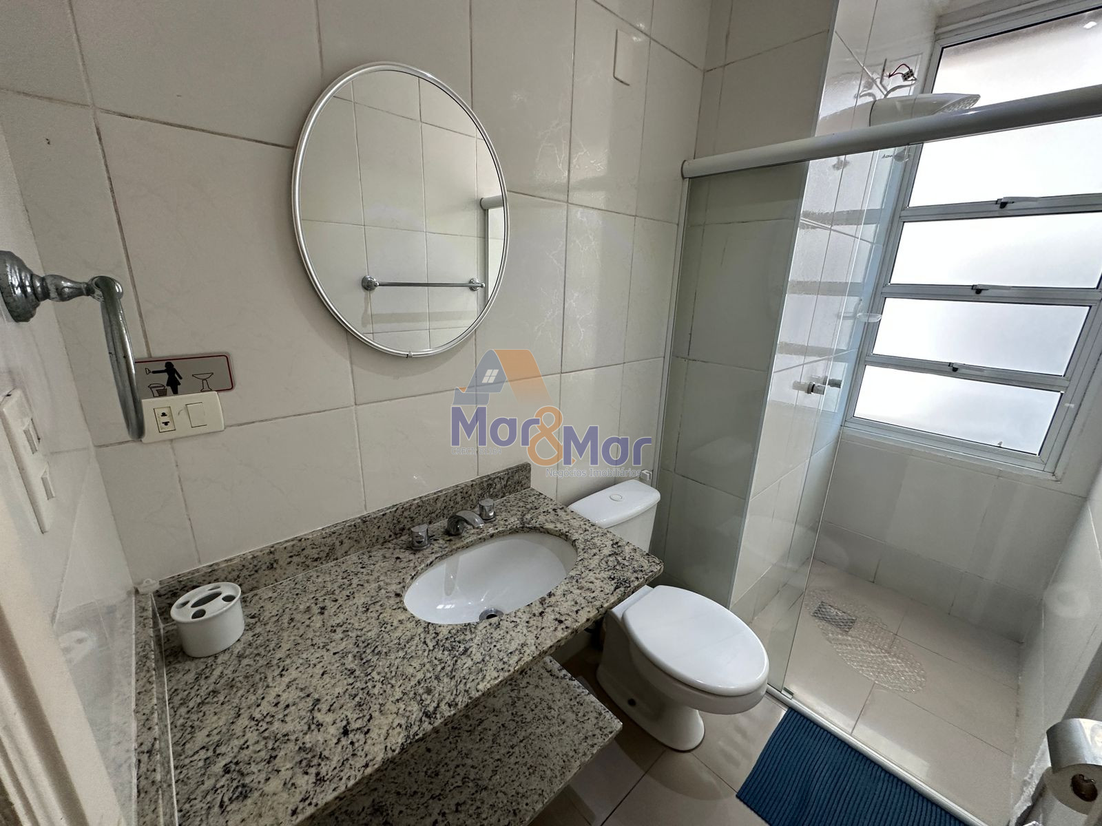 Apartamento Frente ao Mar nas Pitangueiras, Guarujá - SP