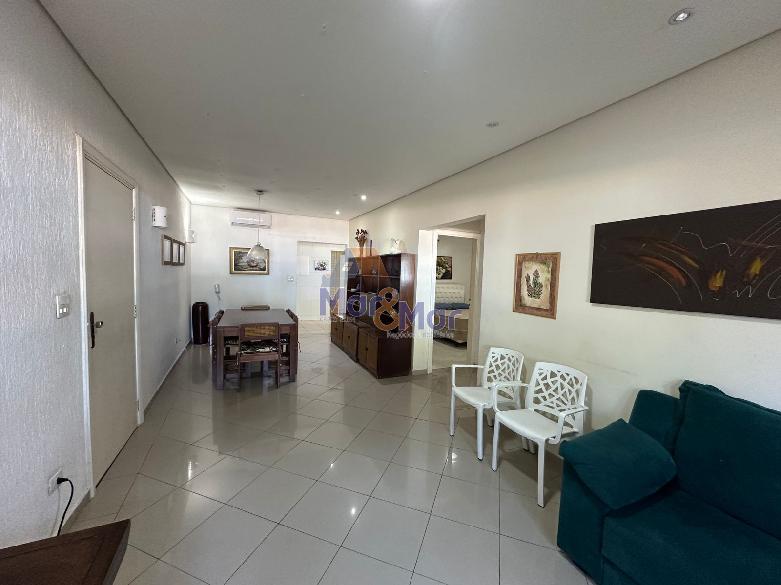 Apartamento Frente ao Mar nas Pitangueiras, Guarujá - SP