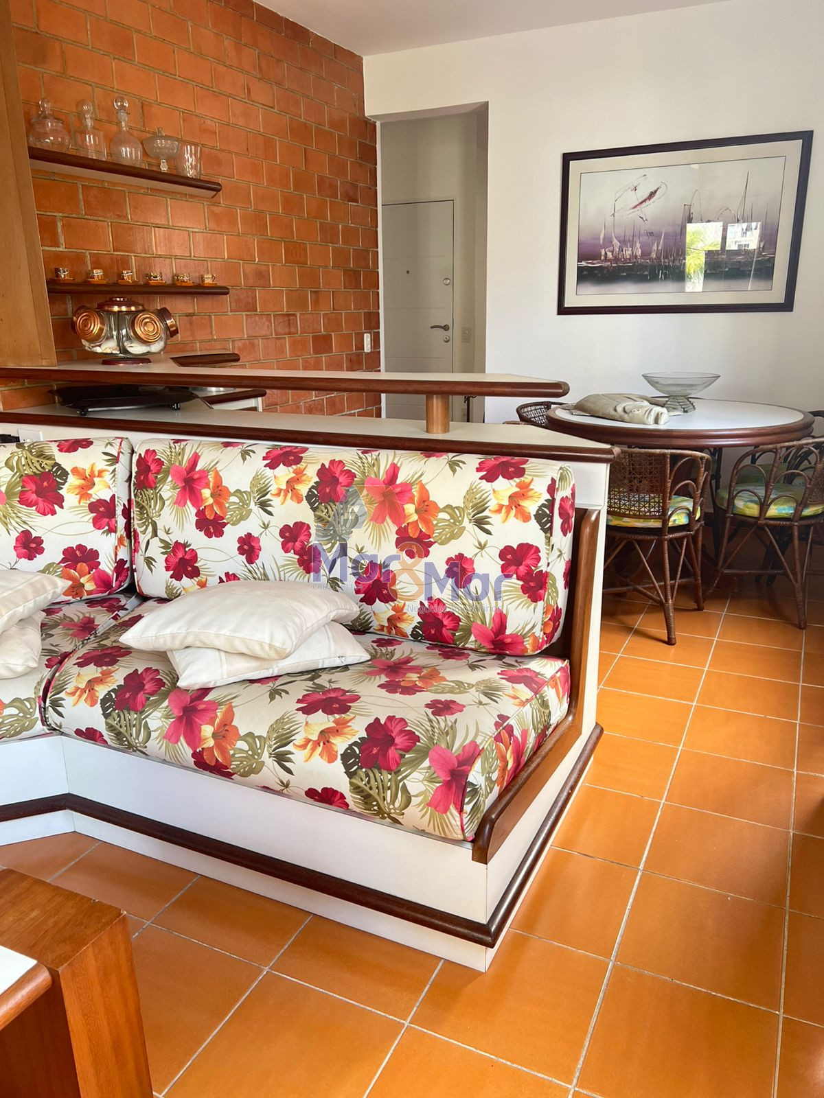 Apartamento na Praia da Enseada, Guarujá - SP