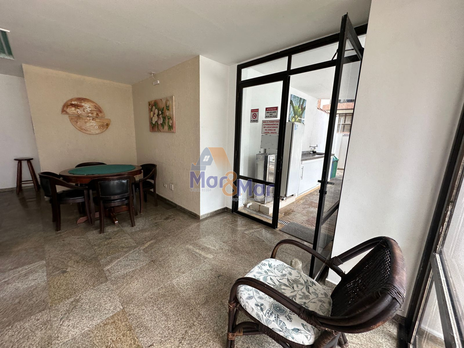 Apartamento Frente ao Mar nas Pitangueiras, Guarujá - SP