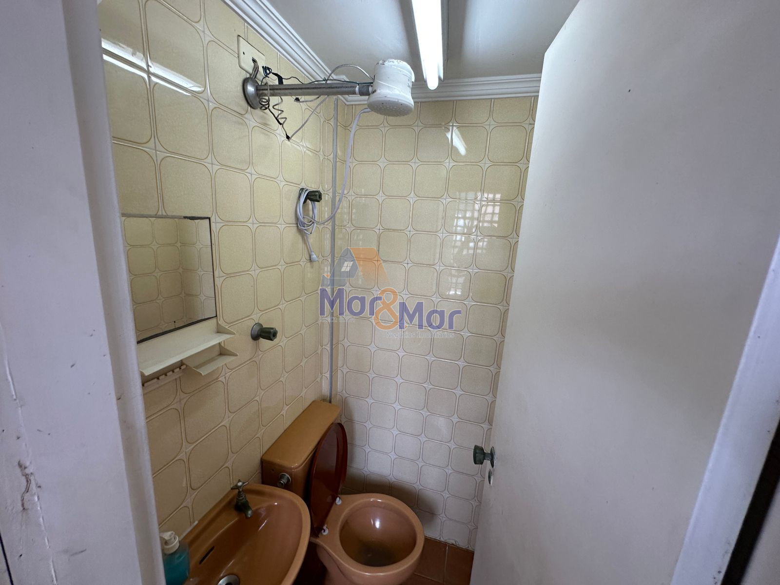 Apartamento na Praia da Enseada, Guarujá - SP