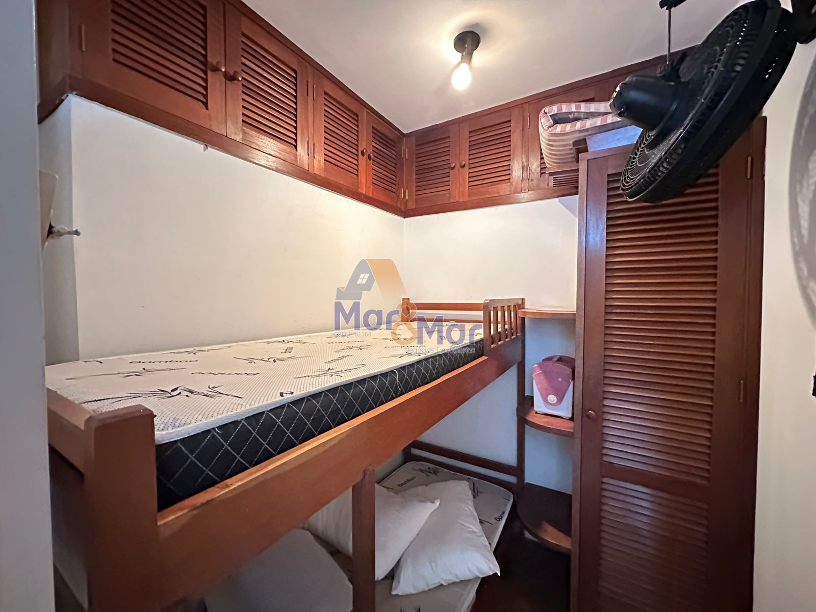 Apartamento Frente ao Mar nas Pitangueiras, Guarujá - SP