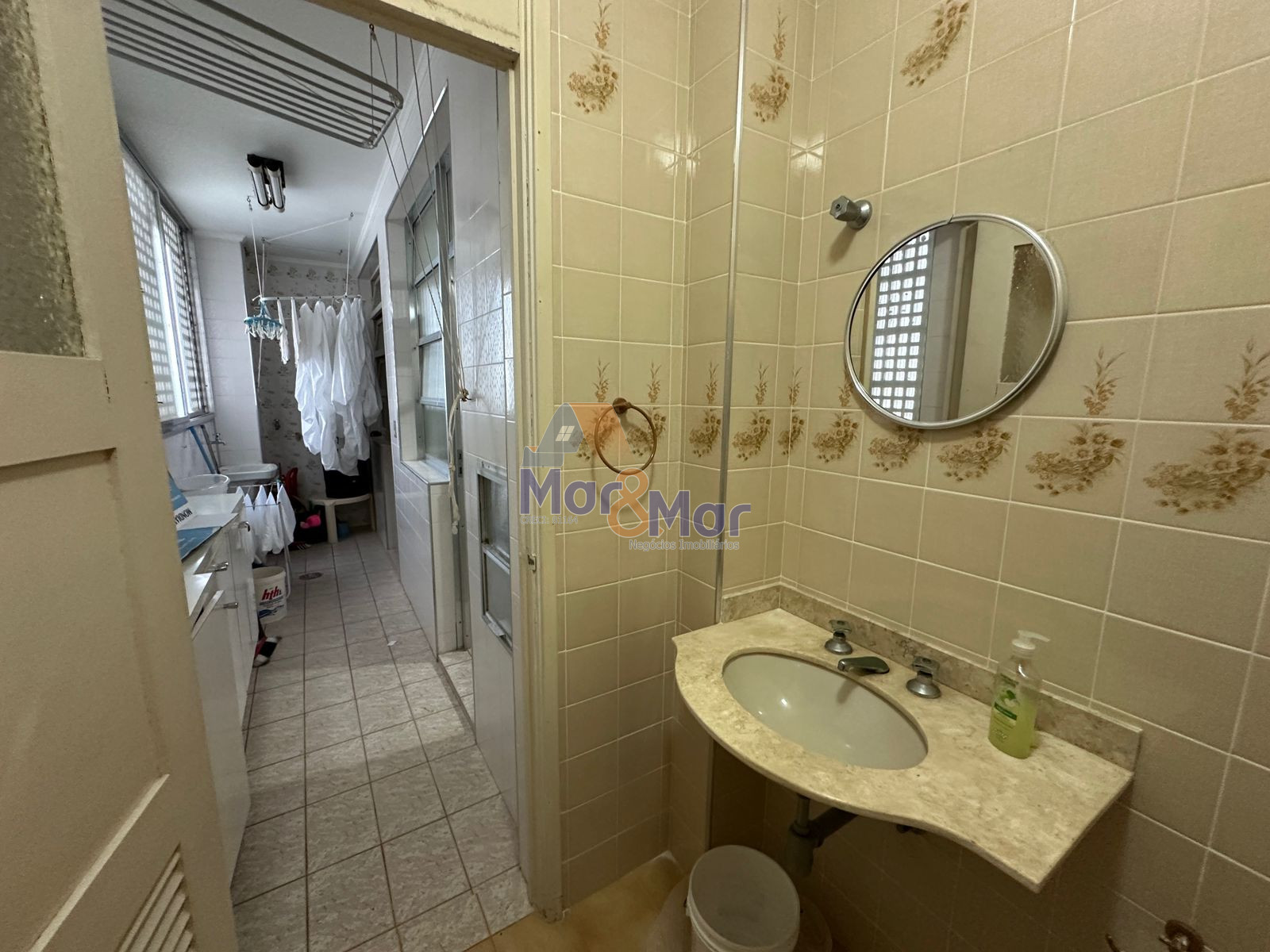 Apartamento Frente ao Mar nas Pitangueiras, Guarujá - SP