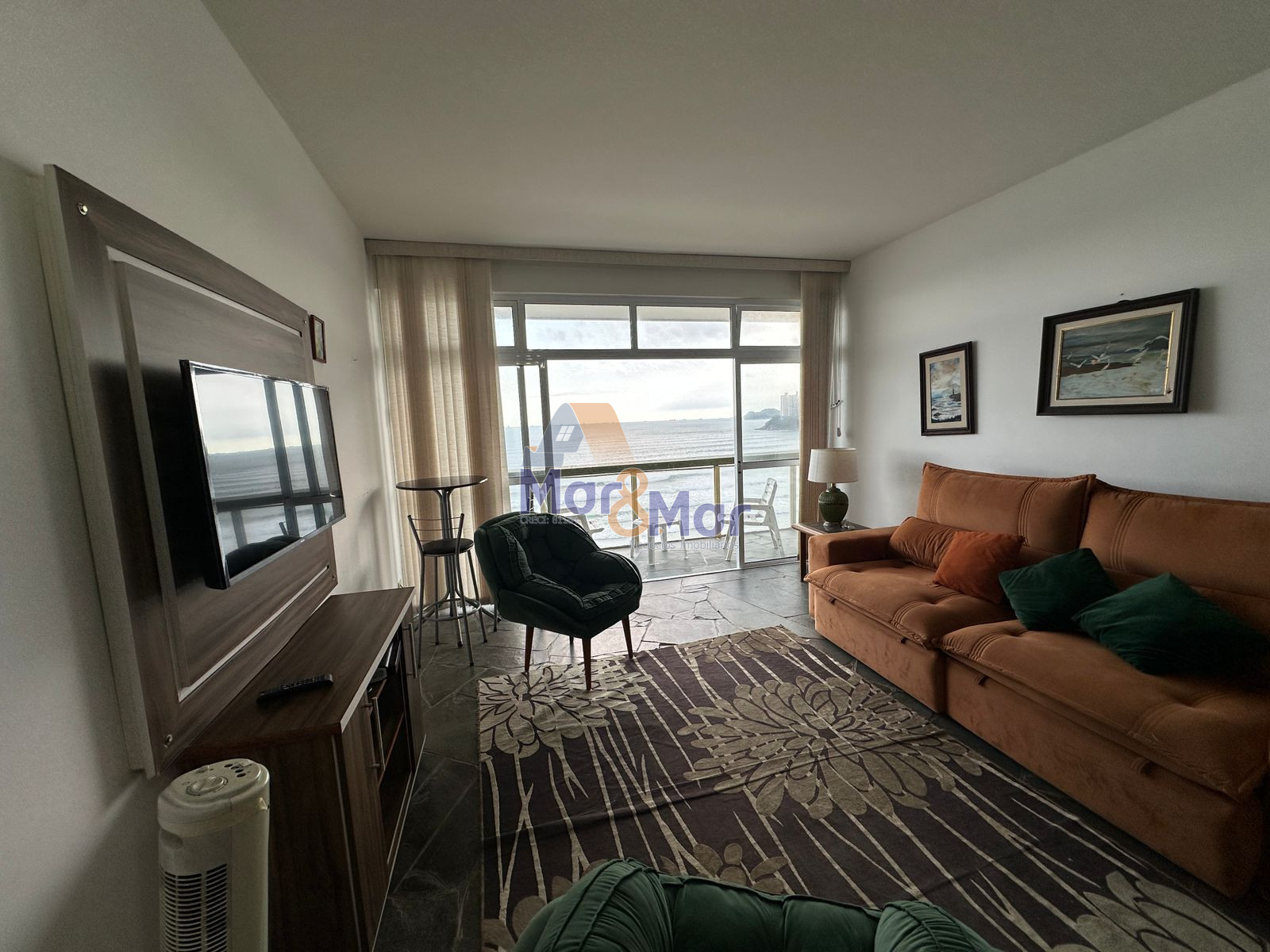 Apartamento Frente ao Mar nas Pitangueiras, Guarujá - SP