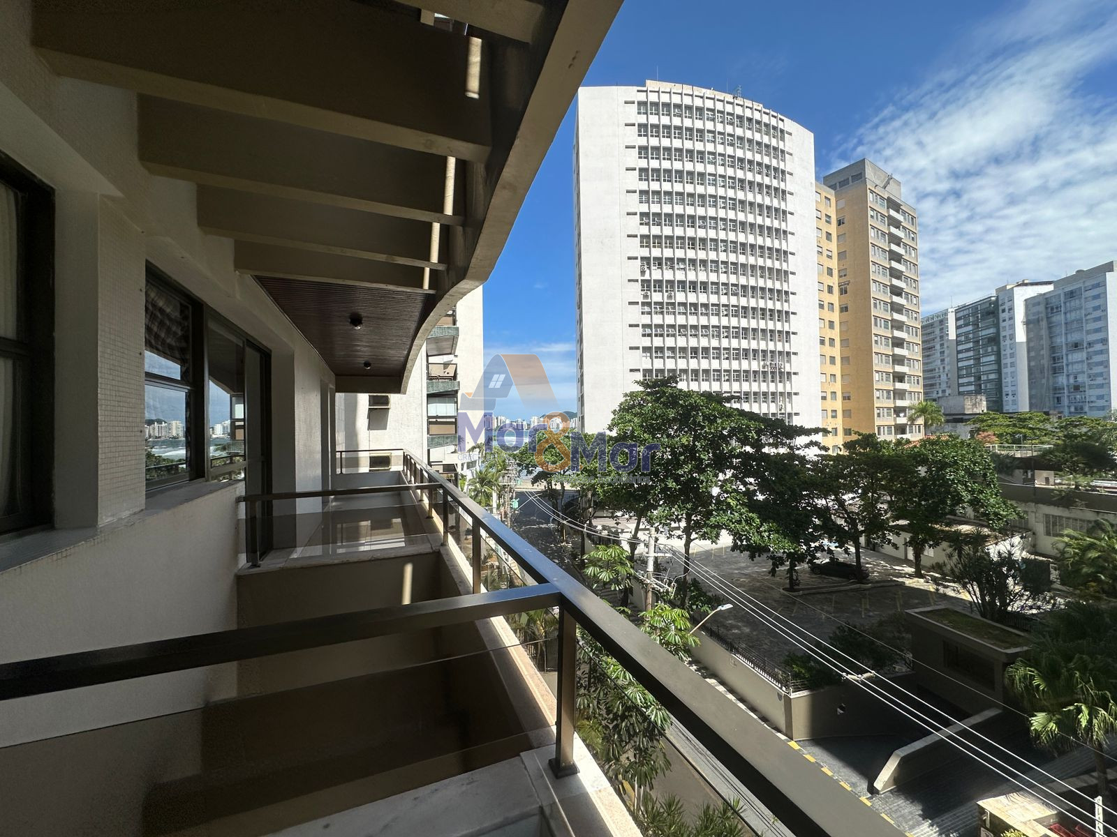 Apartamento, Praia da Pitangueiras, Guarujá - SP