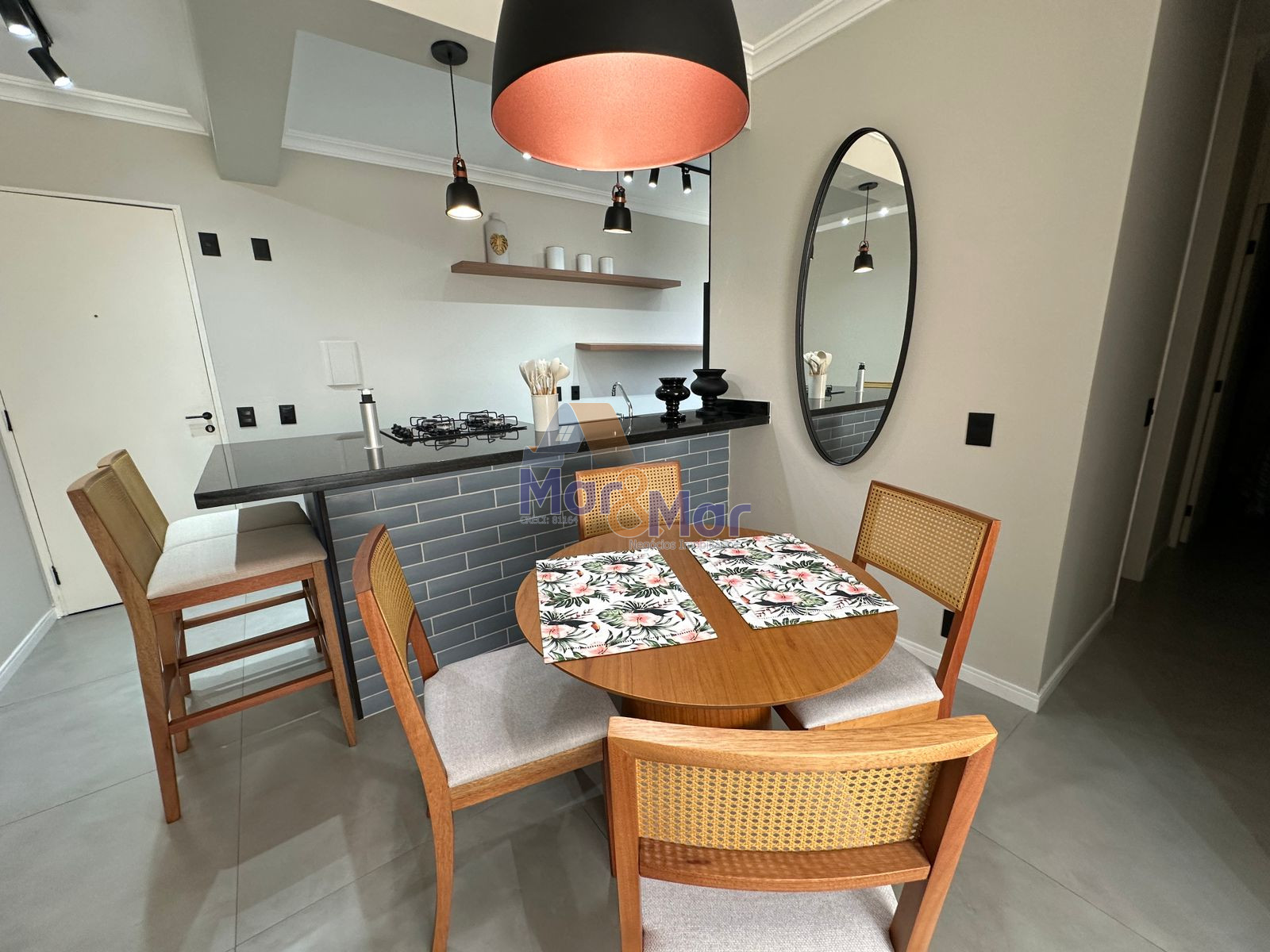 Apartamento na Praia da Enseada, Guarujá - SP