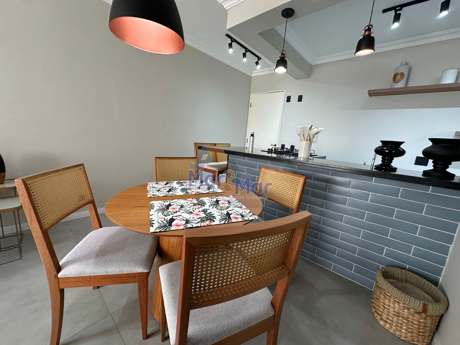 Apartamento na Praia da Enseada, Guarujá - SP
