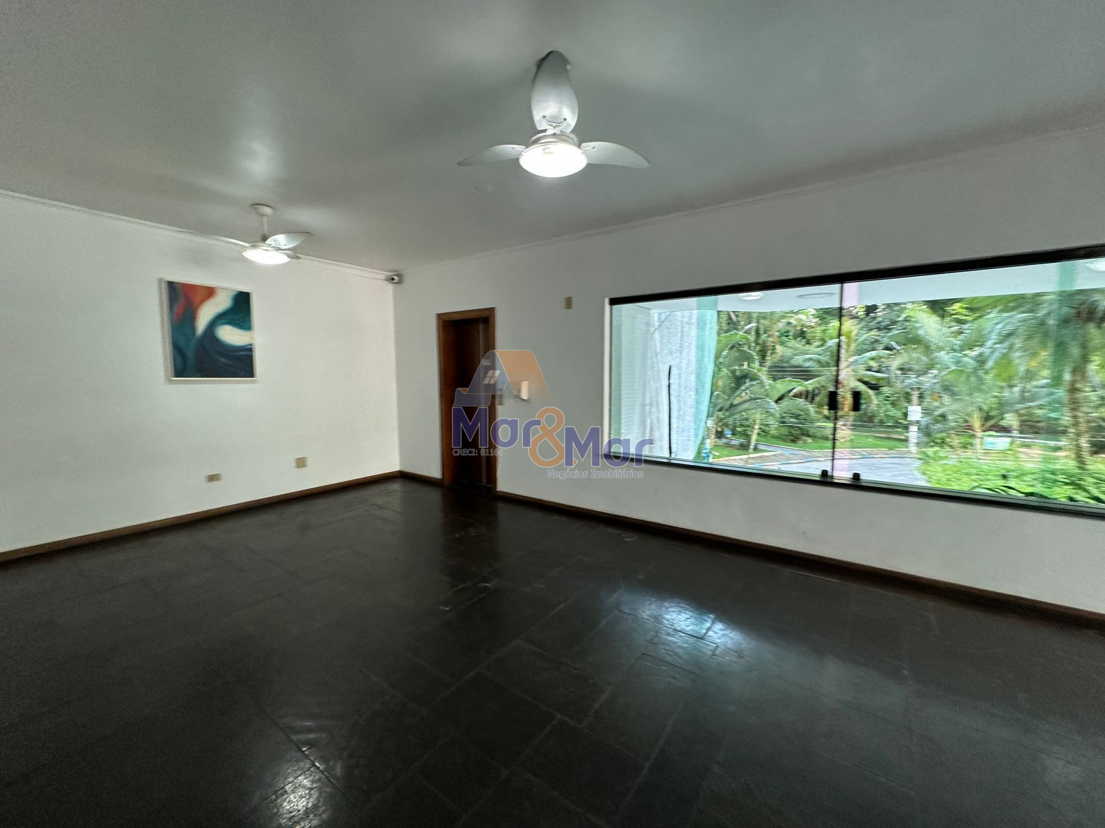 Apartamento na Praia da Pitangueiras, Guarujá - SP
