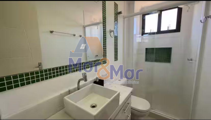 Apartamento na Praia da Enseada, Guarujá - SP