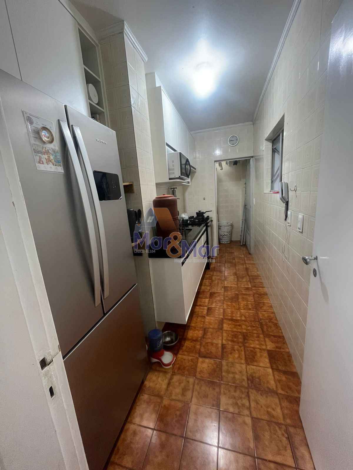 Apartamento na Praia das Pitangueiras, Guarujá - SP