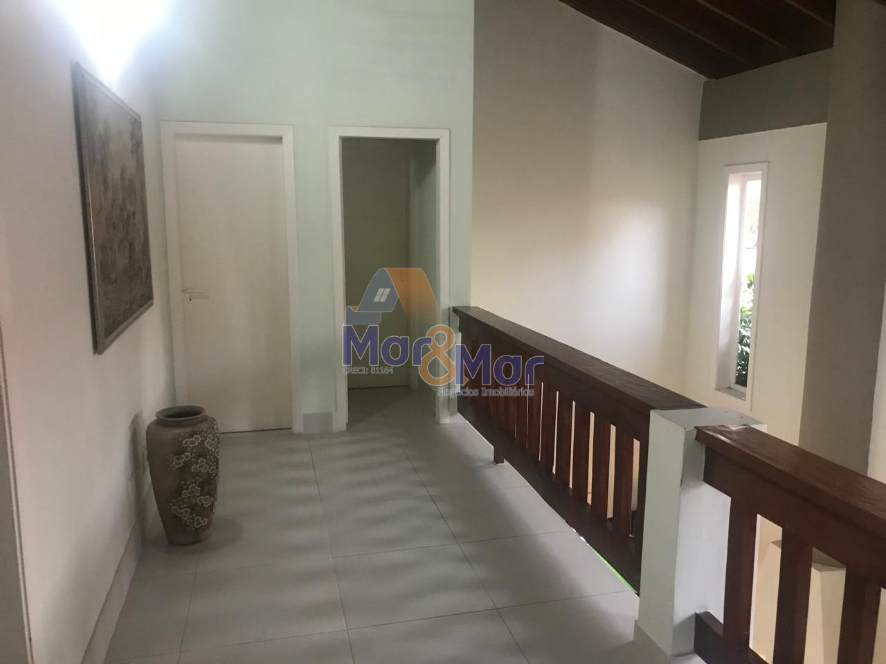 Casa Duplex à Venda no Guaiuba - Guarujá