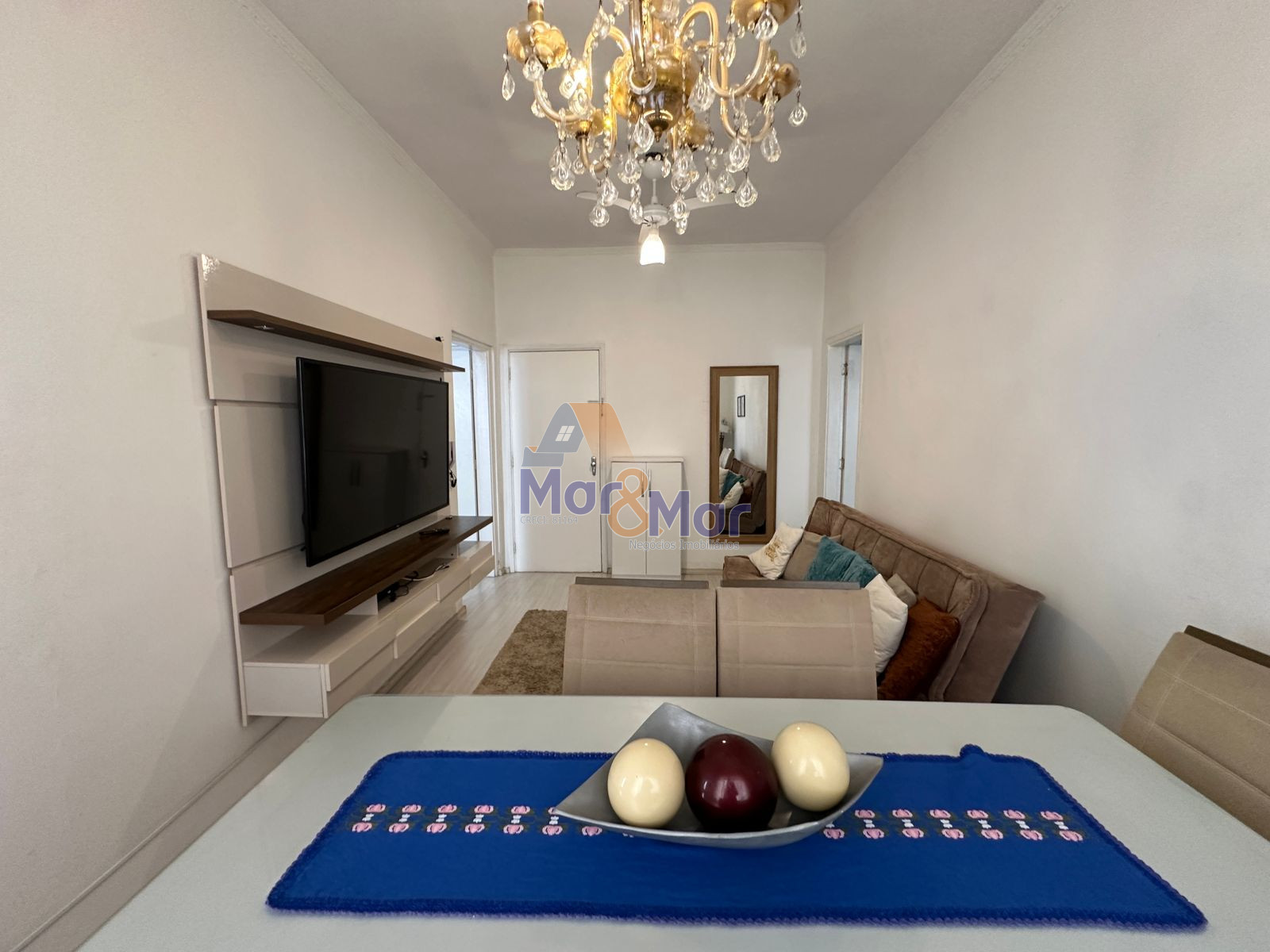 Apartamento na Praia das Pitangueiras, Guarujá - SP
