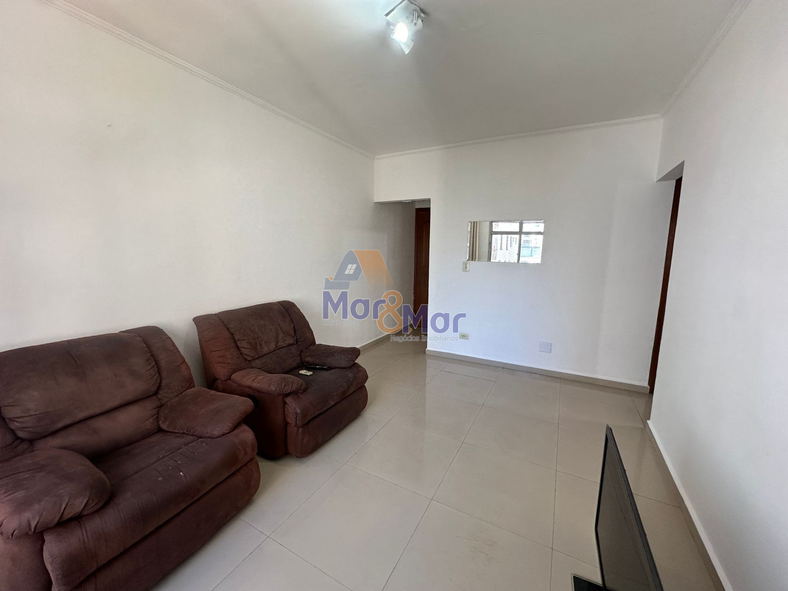 Apartamento na Praia das Astúrias, Guarujá - SP