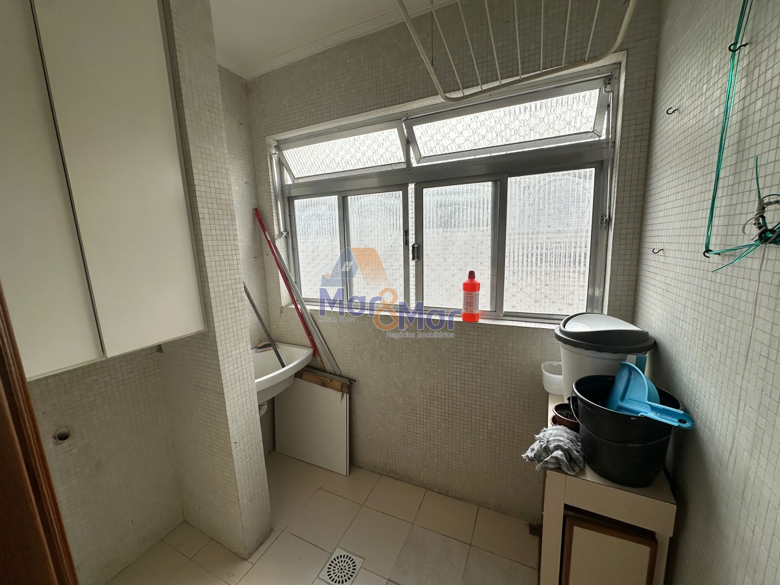 Apartamento na Praia das Astúrias, Guarujá - SP