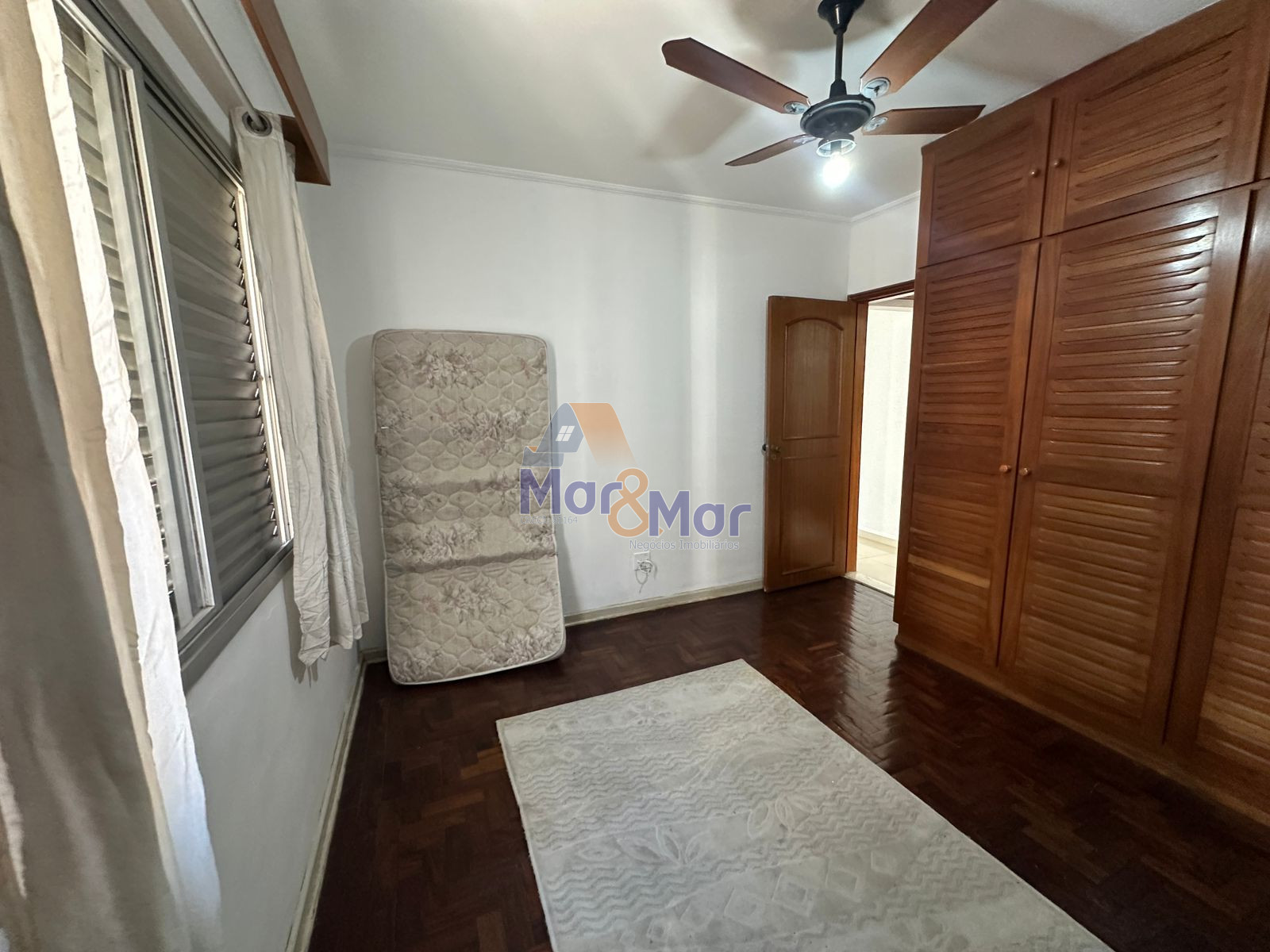 Apartamento na Praia das Astúrias, Guarujá - SP
