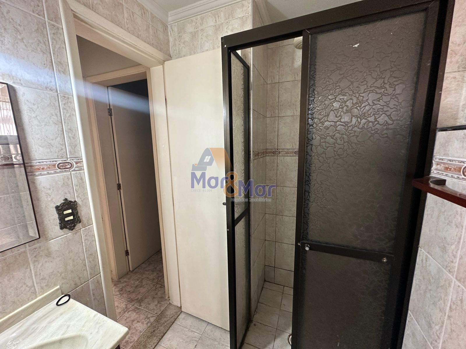 Apartamento na Praia da Enseada, Guarujá - SP